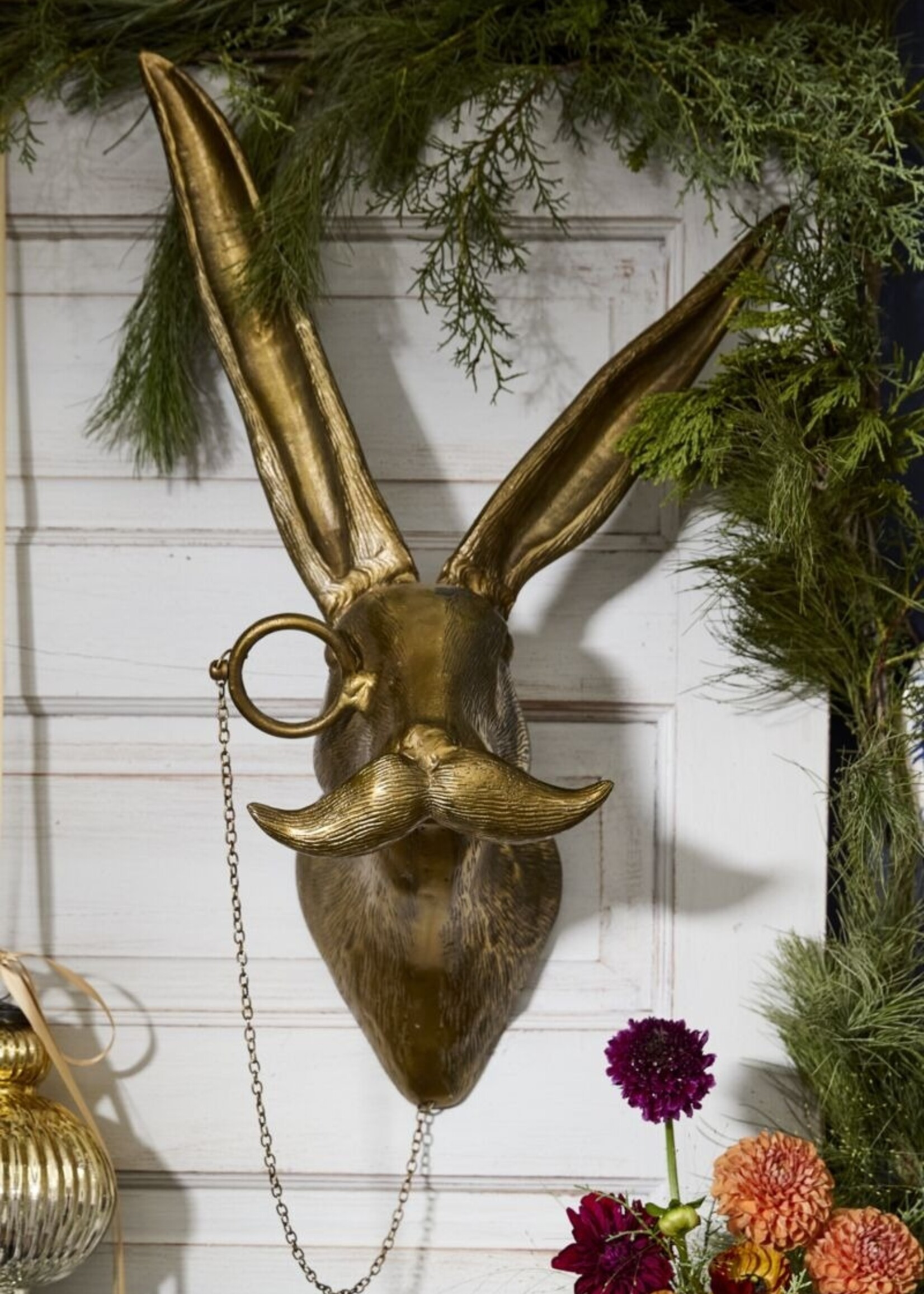 E+E Rabbit w/glasses moustache "Eric" wall mount
