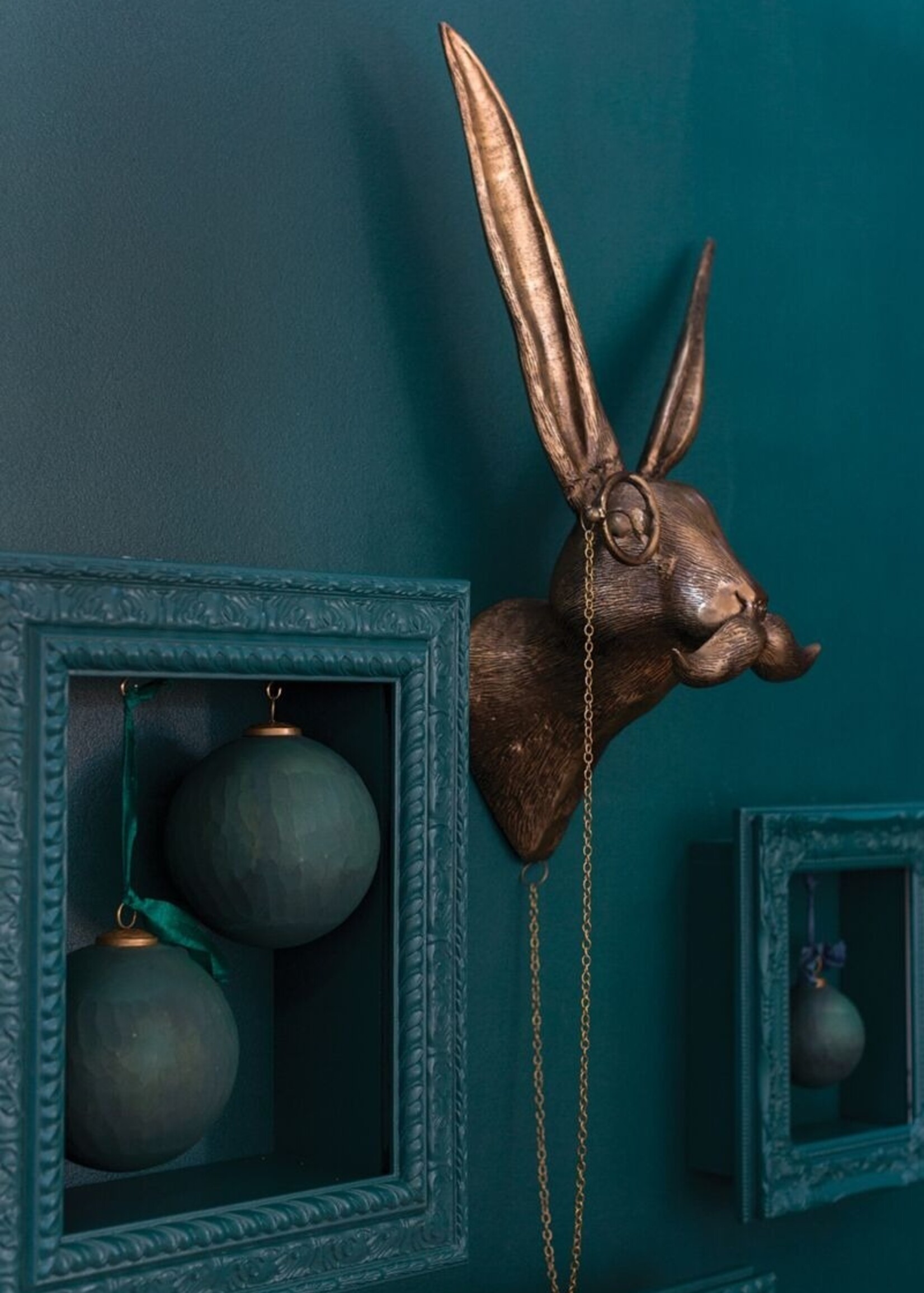 E+E Rabbit w/glasses moustache "Eric" wall mount