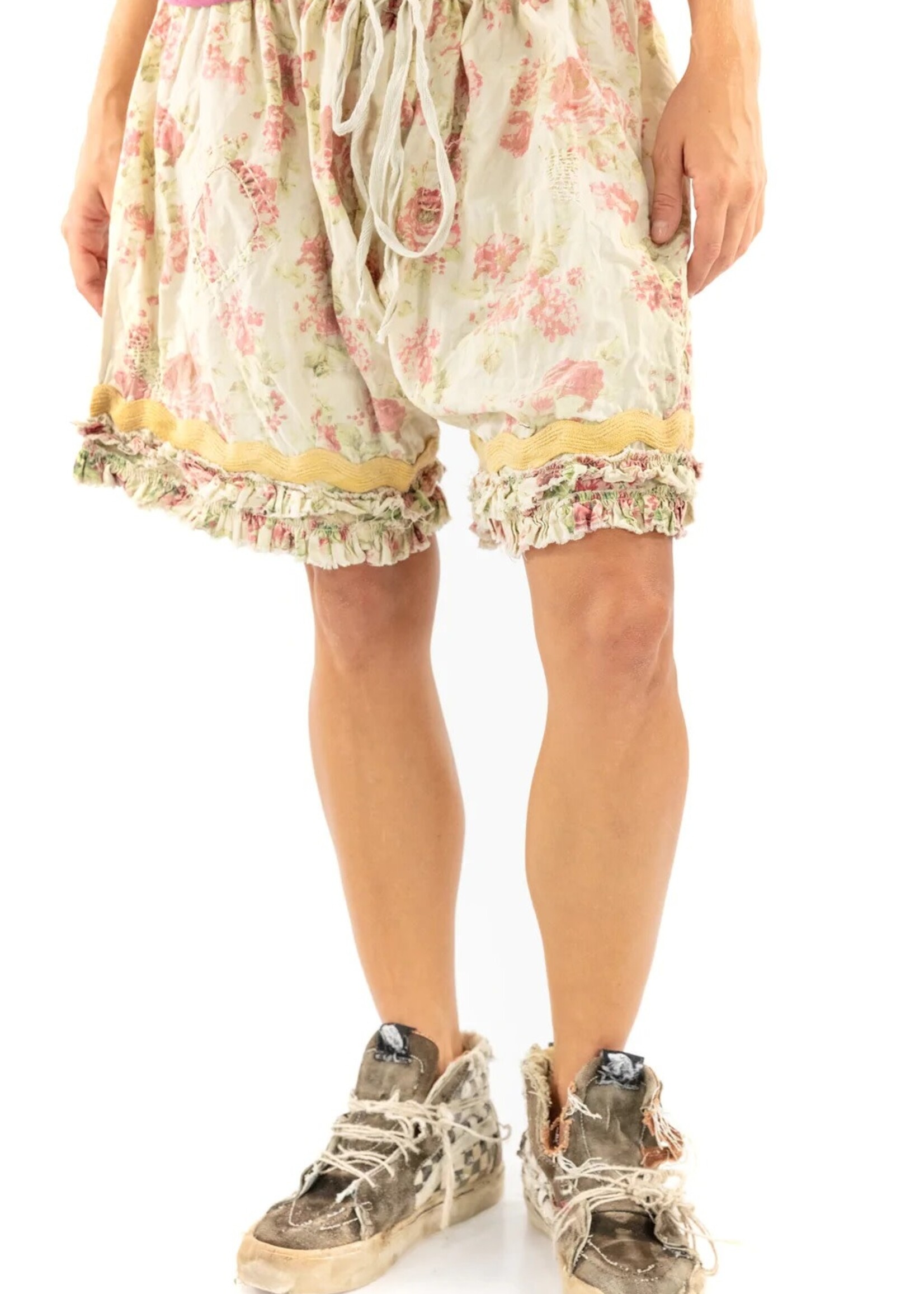 Magnolia Pearl Magnolia Pearl Clothing Shorts 016 Roses are Red
