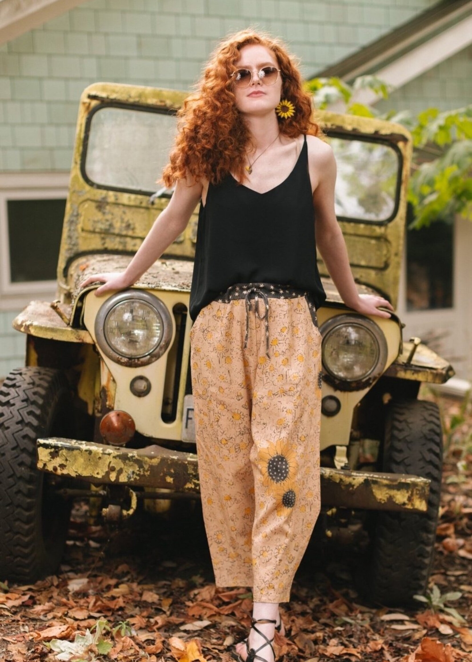 Market of Stars Milk & Honey Cropped Artist Pants w/ Bee Sunflower