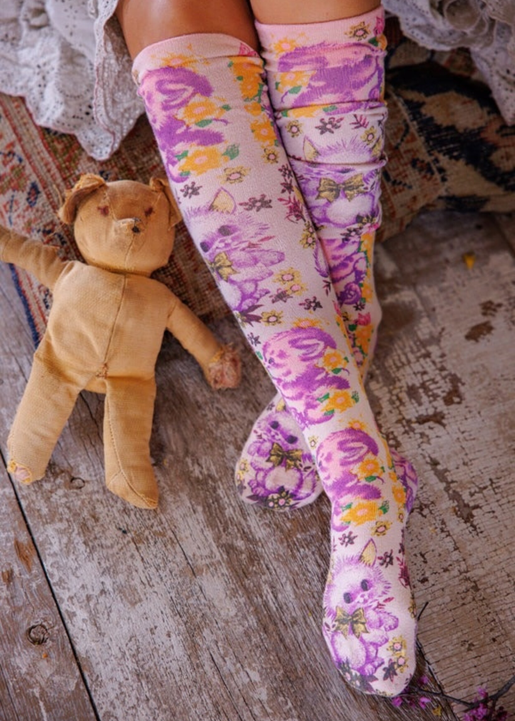 Magnolia Pearl Floral Teddy OTK Socks 142 Snowball One Size