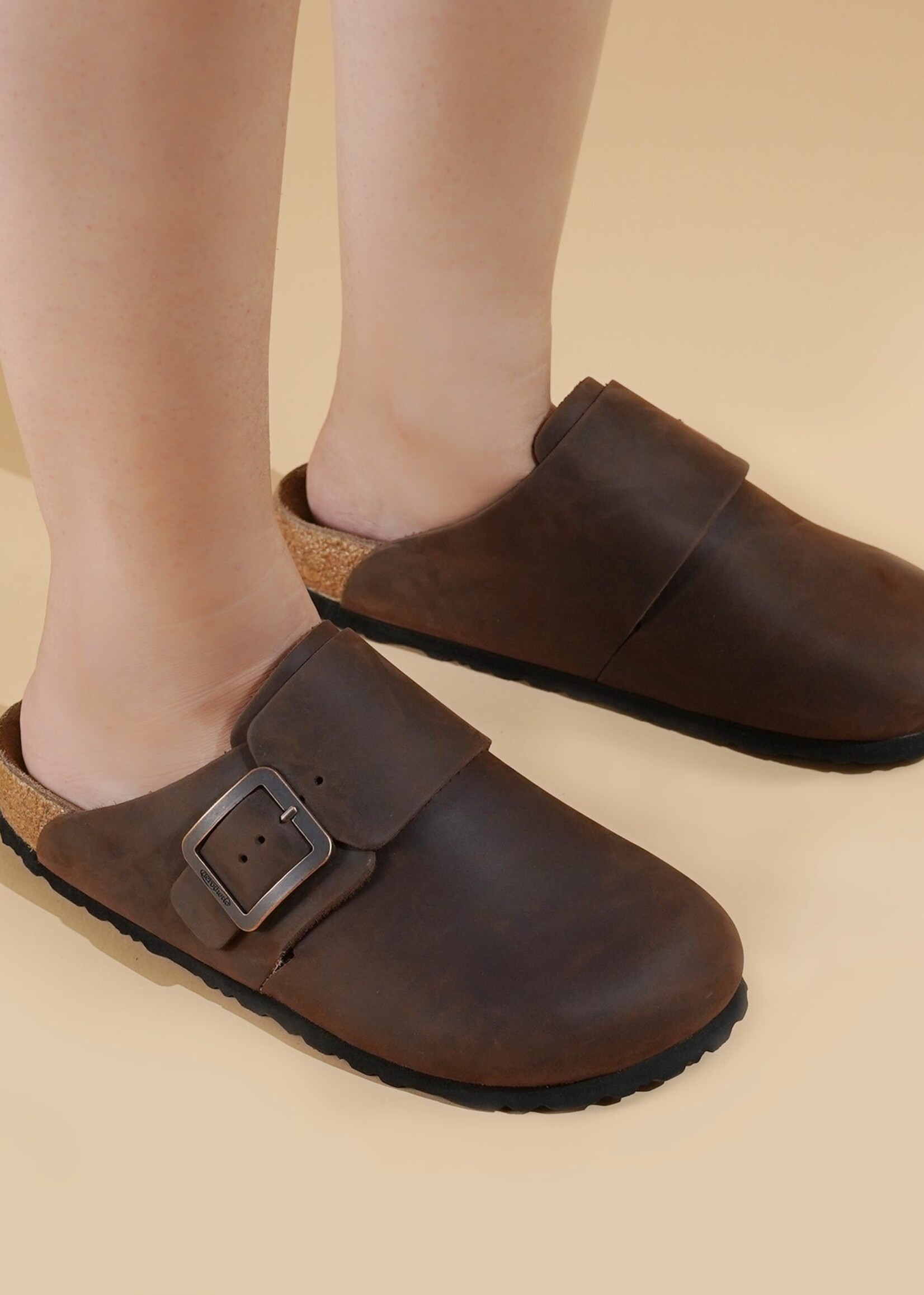 Aerothotic Aerothotic Leather Clog w/ Buckle