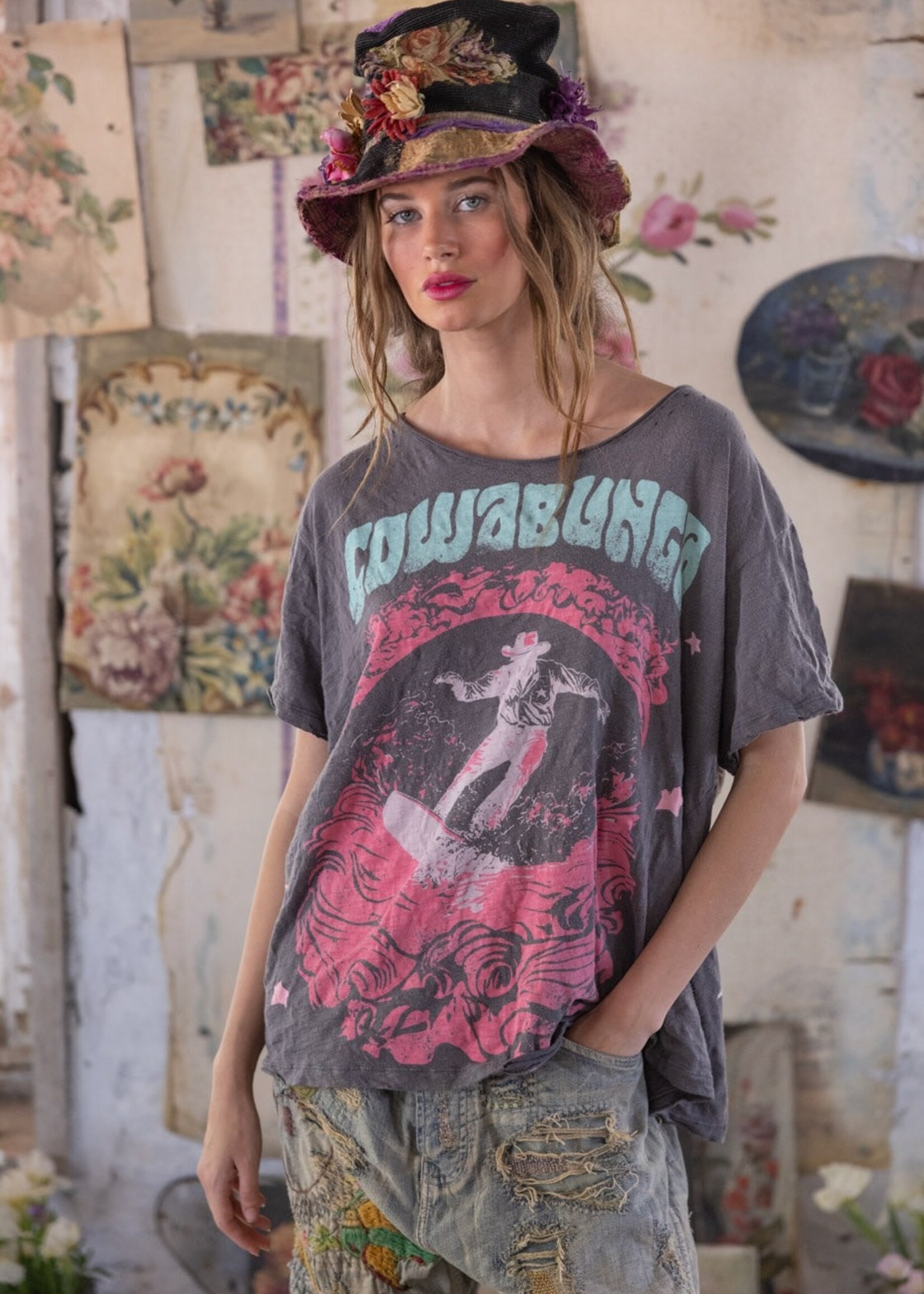 Magnolia Pearl My Spurs Cowabunga Tee Top 2435 Ozzy One Size