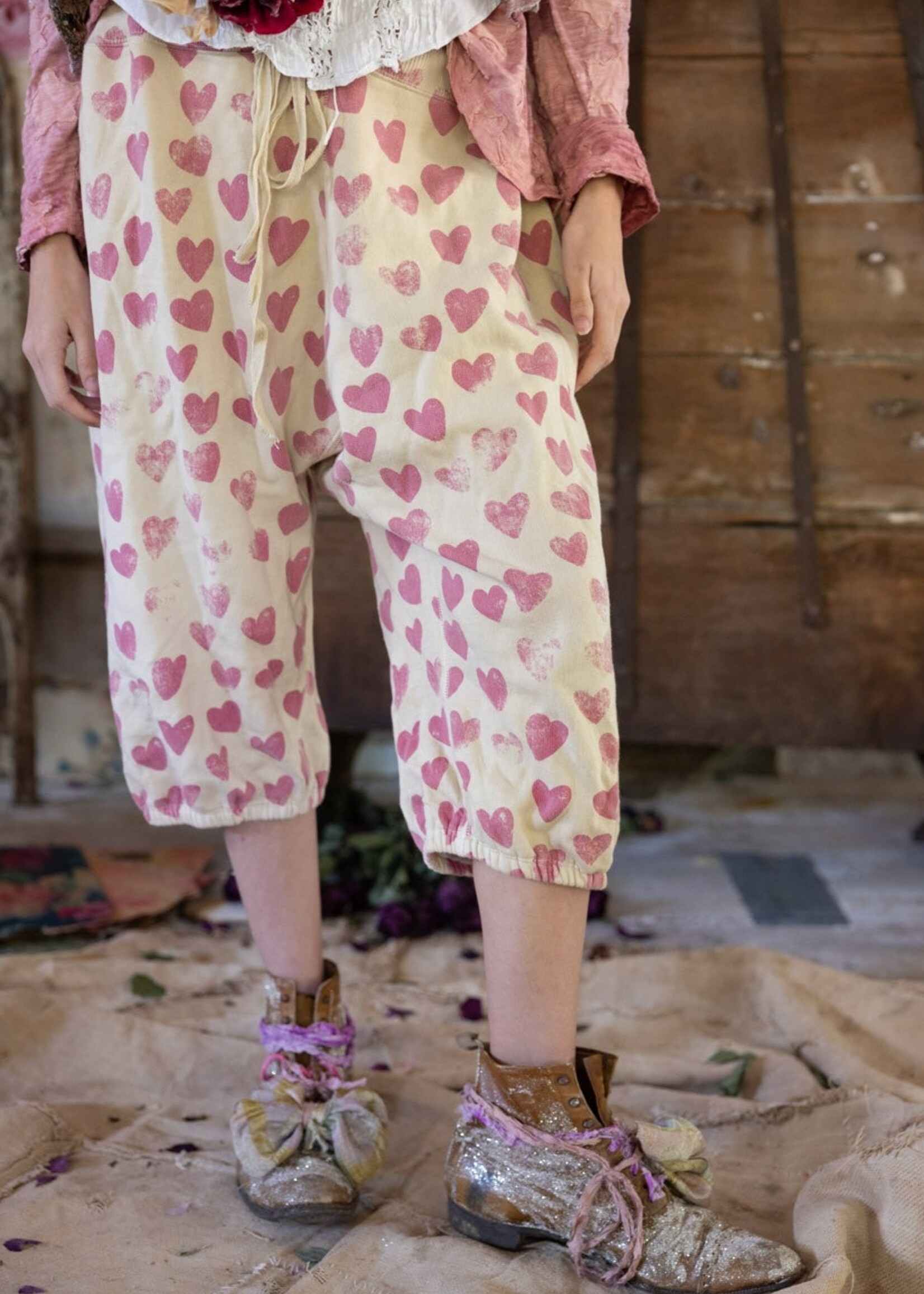 Magnolia Pearl Printed Cali Sweat Shorts 100 Ever Hearts One Size