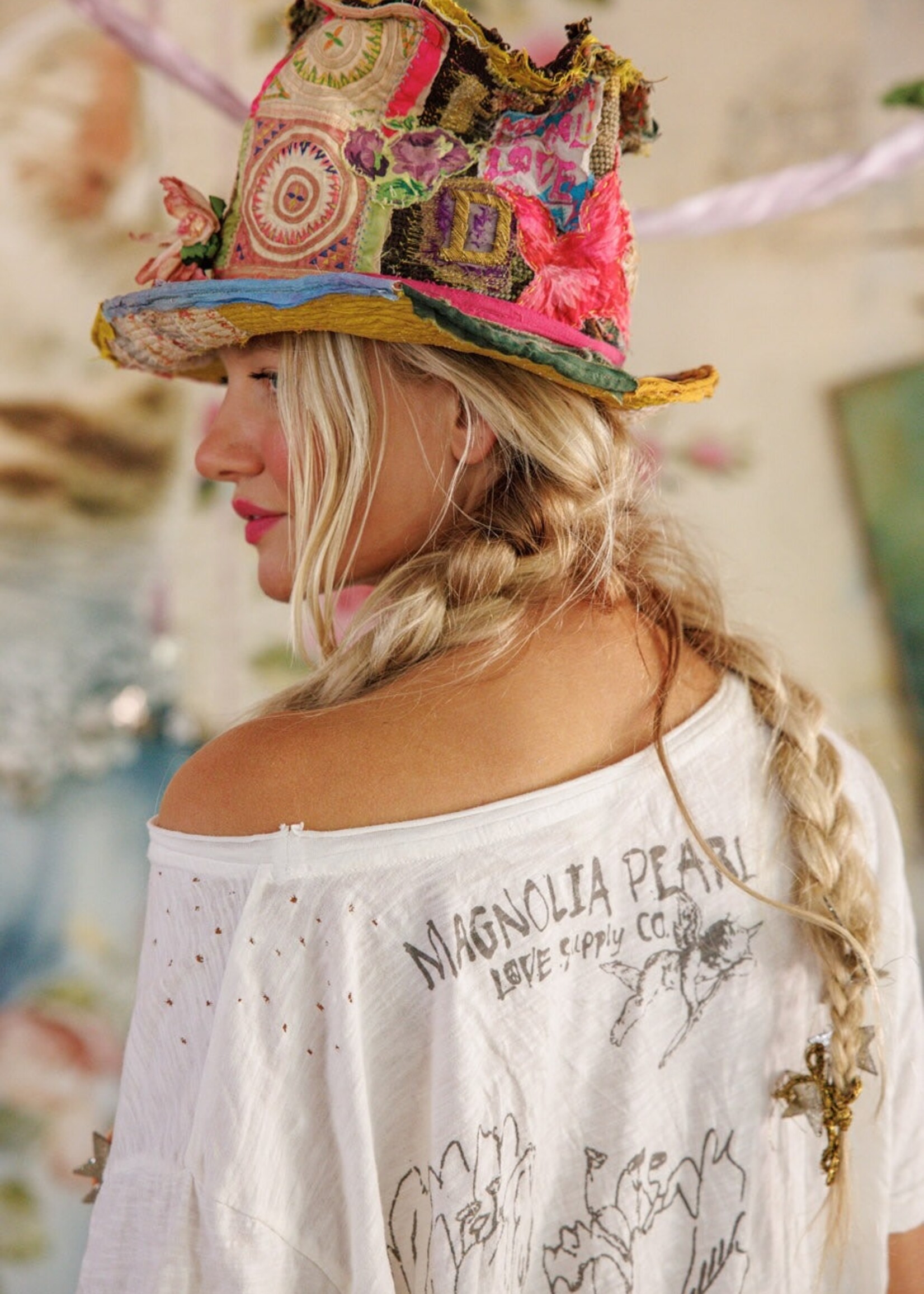 Magnolia Pearl Stay Bewildered Tee Top 2403 True One Size