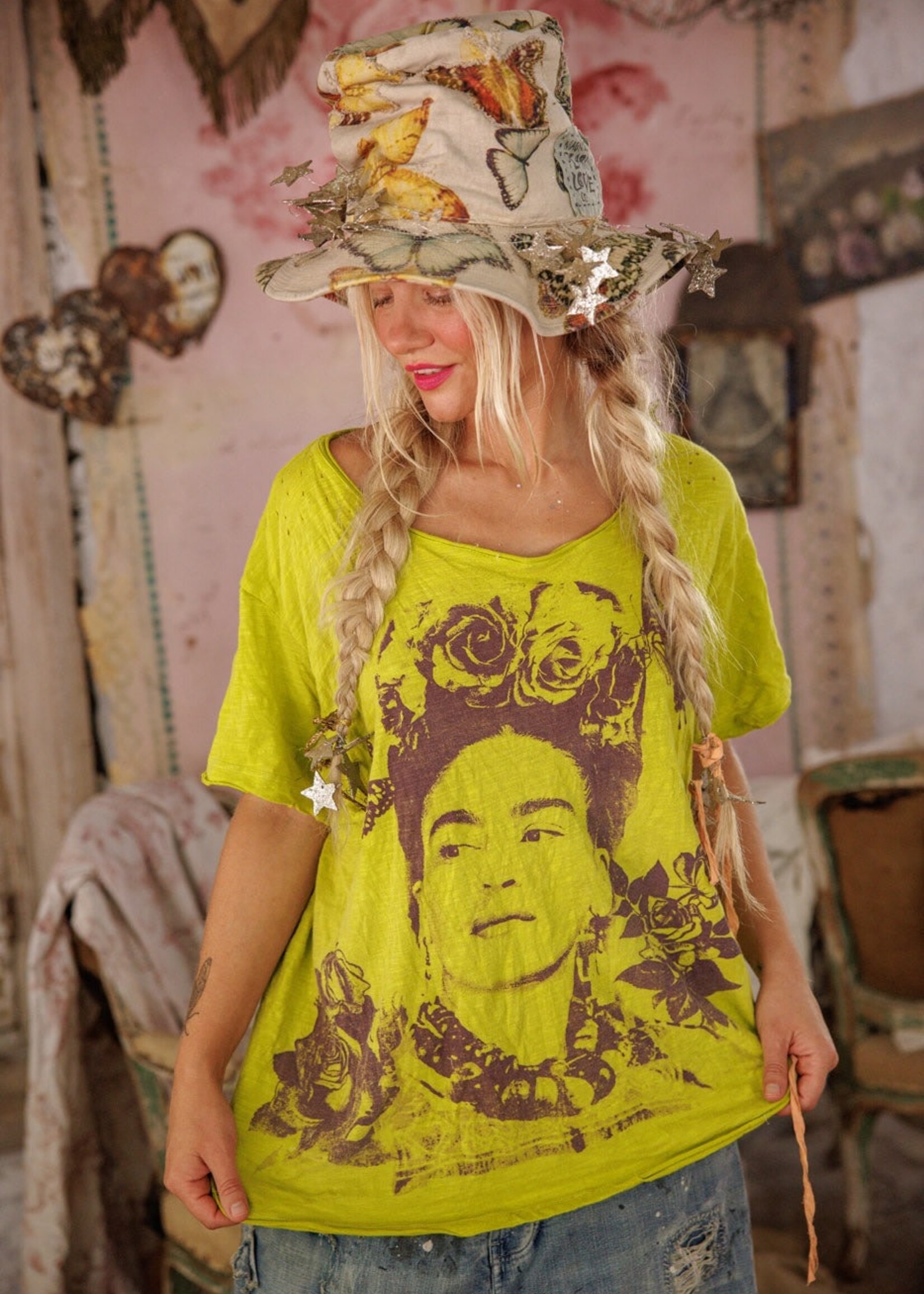 Magnolia Pearl Butterfly Desperita Corazon Tee Top 2309 Krewe One Size