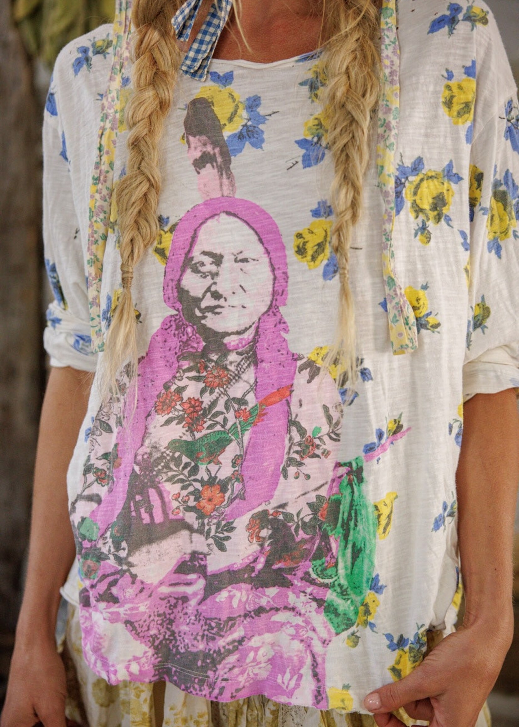 Magnolia Pearl Heart Of Yellow Roses Viggo Tee Top 2551 On The Range One Size