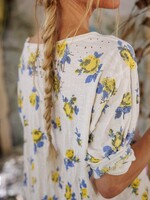 Magnolia Pearl Heart of Yellow Roses Viggo Tee Top 2551 On The Range One Size