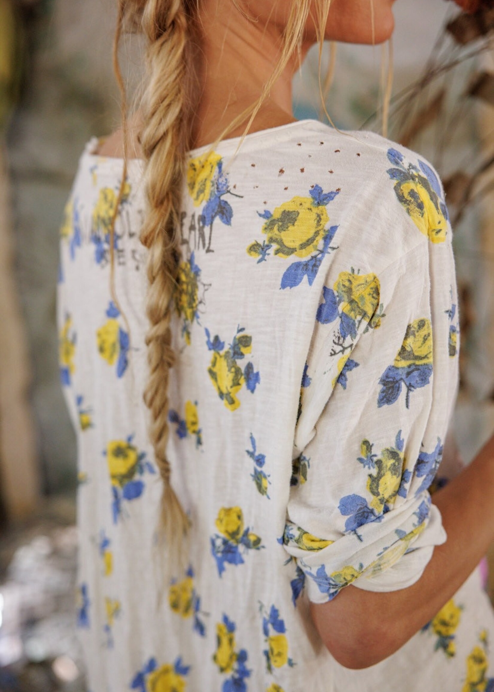 Magnolia Pearl Heart of Yellow Roses Viggo Tee Top 2551 On The Range One Size
