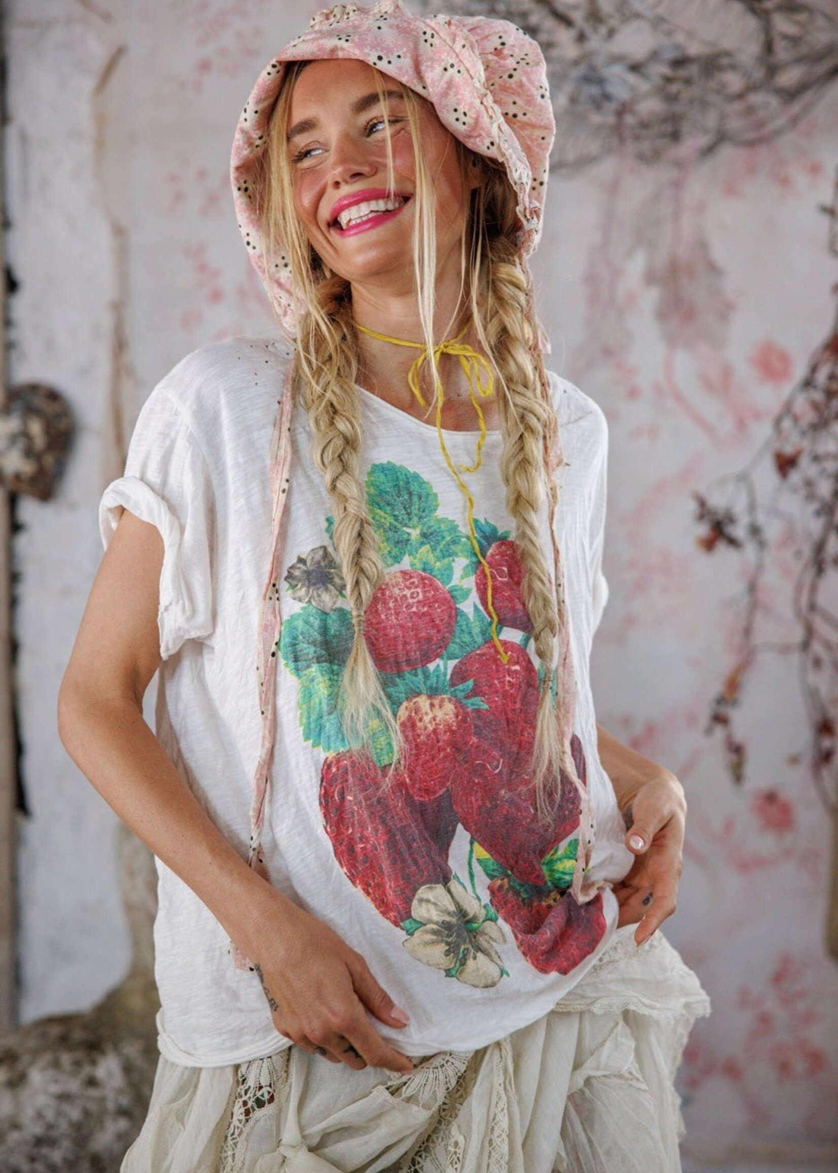 Magnolia Pearl Strawberry Blooms Tee Top 2361 True One Size