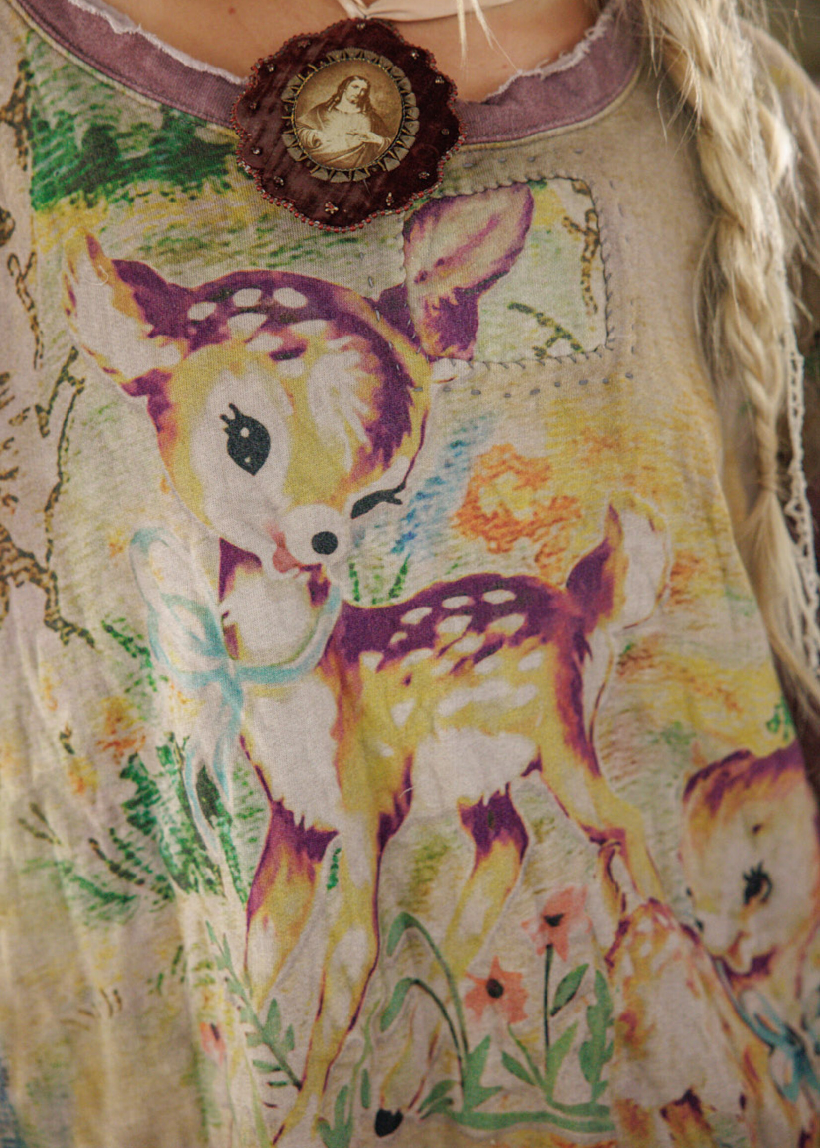 Magnolia Pearl **NEW RELEASE** Dama Dama Hermosa Sweatshirt Top 2258 Purple Boba One Size