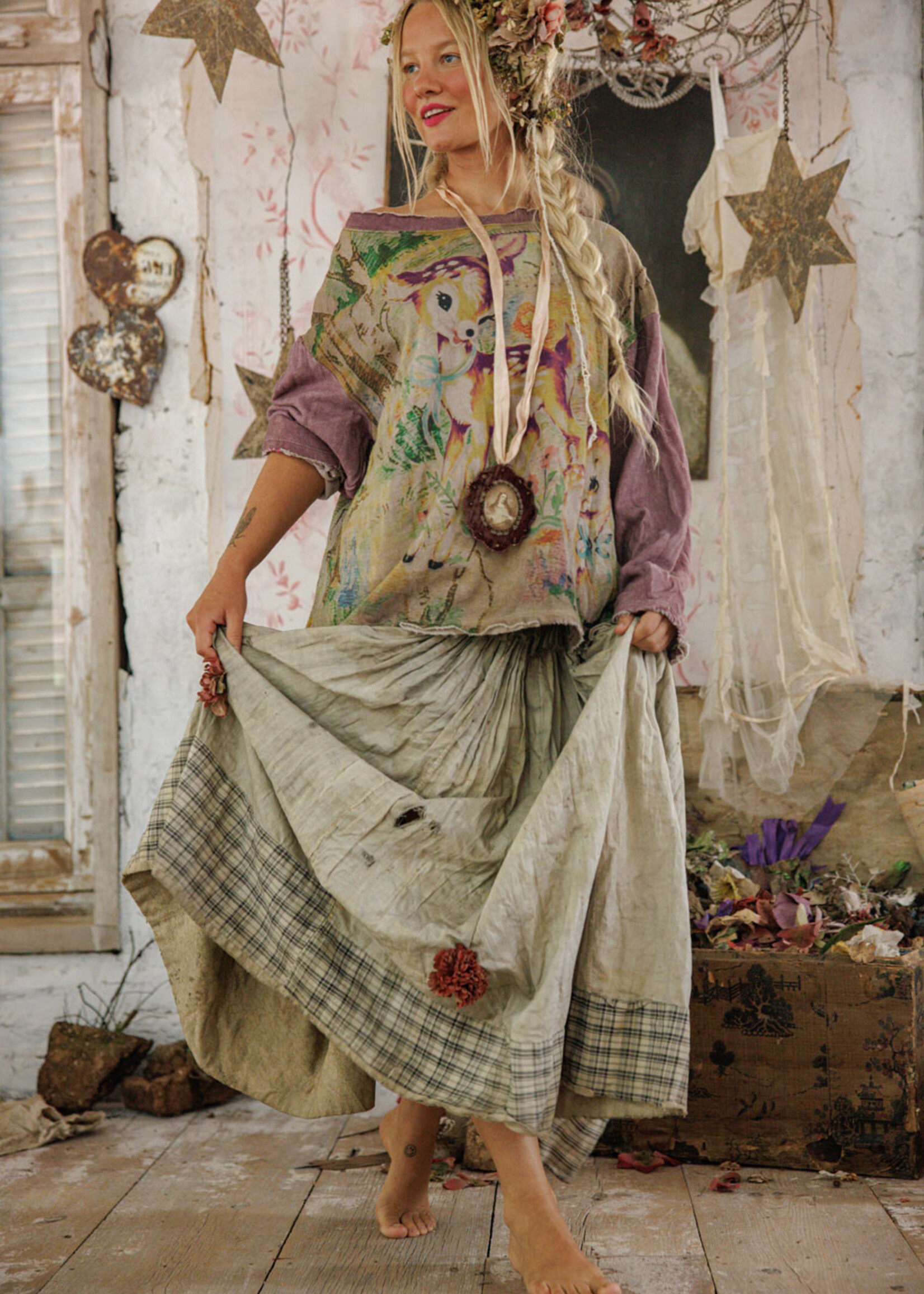 Magnolia Pearl **NEW RELEASE** Dama Dama Hermosa Sweatshirt Top 2258 Purple Boba One Size