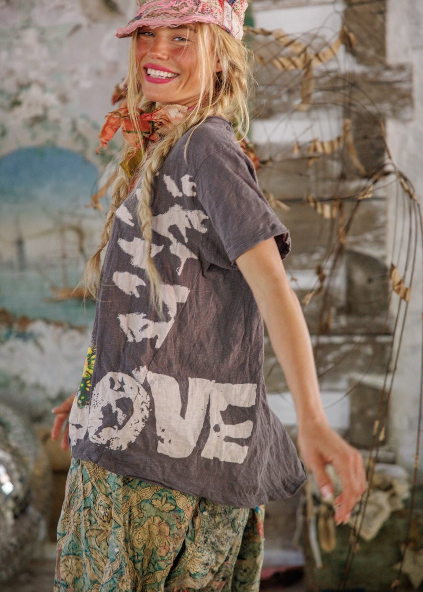 Magnolia Pearl Become Your Destiny Tee Top 2675 One Size Midnight