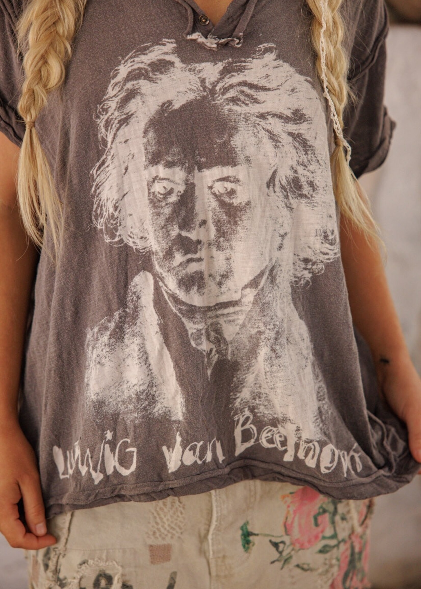 Magnolia Pearl Beethoven Portrait Julien Henley Tee Top 2539 One Size Ozzy