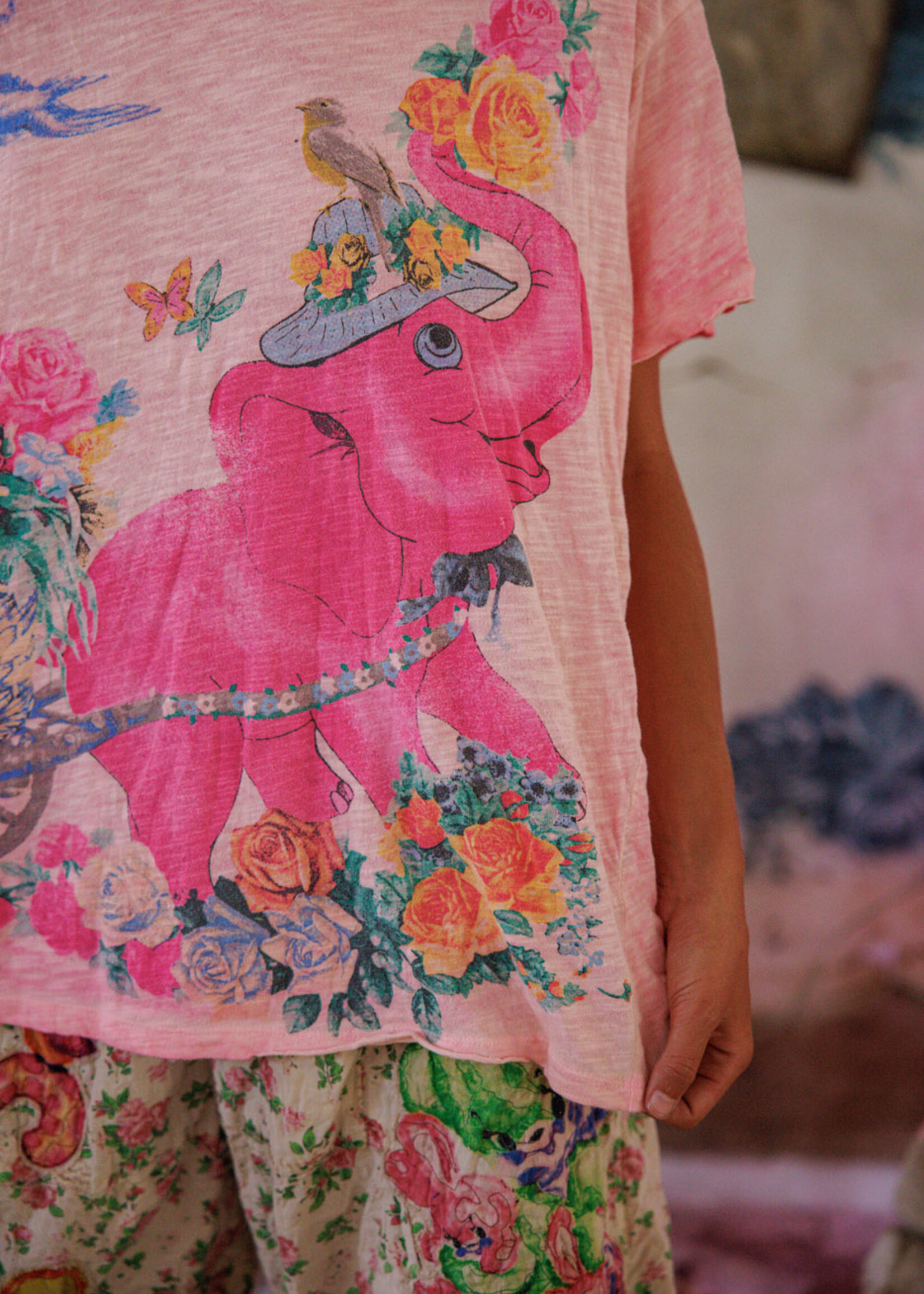 Magnolia Pearl Special Delivery Tee Top 2329 Azalea One Size