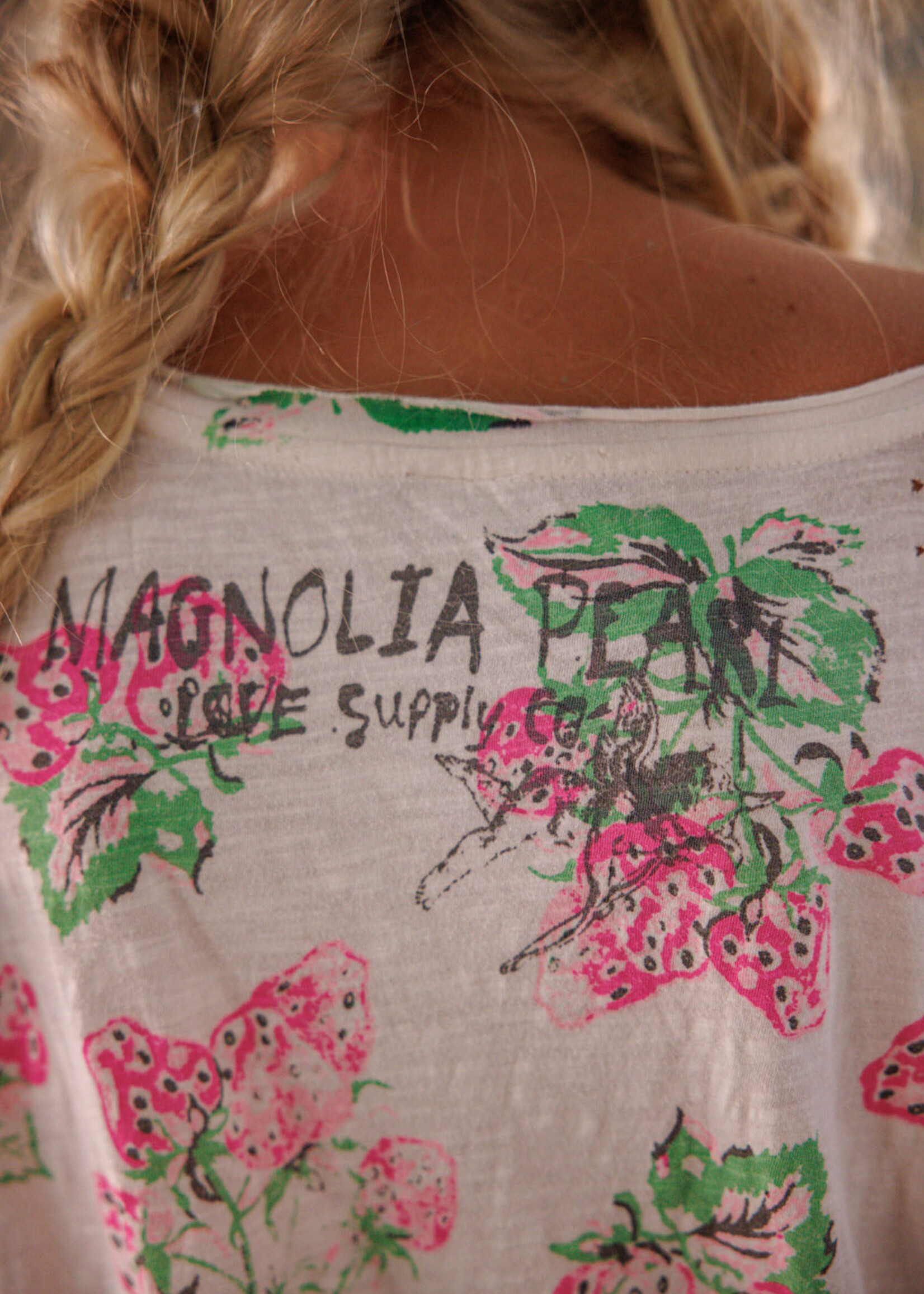 Magnolia Pearl Berry Little Archer Tee Top 2552 Wild Strawberries One Size