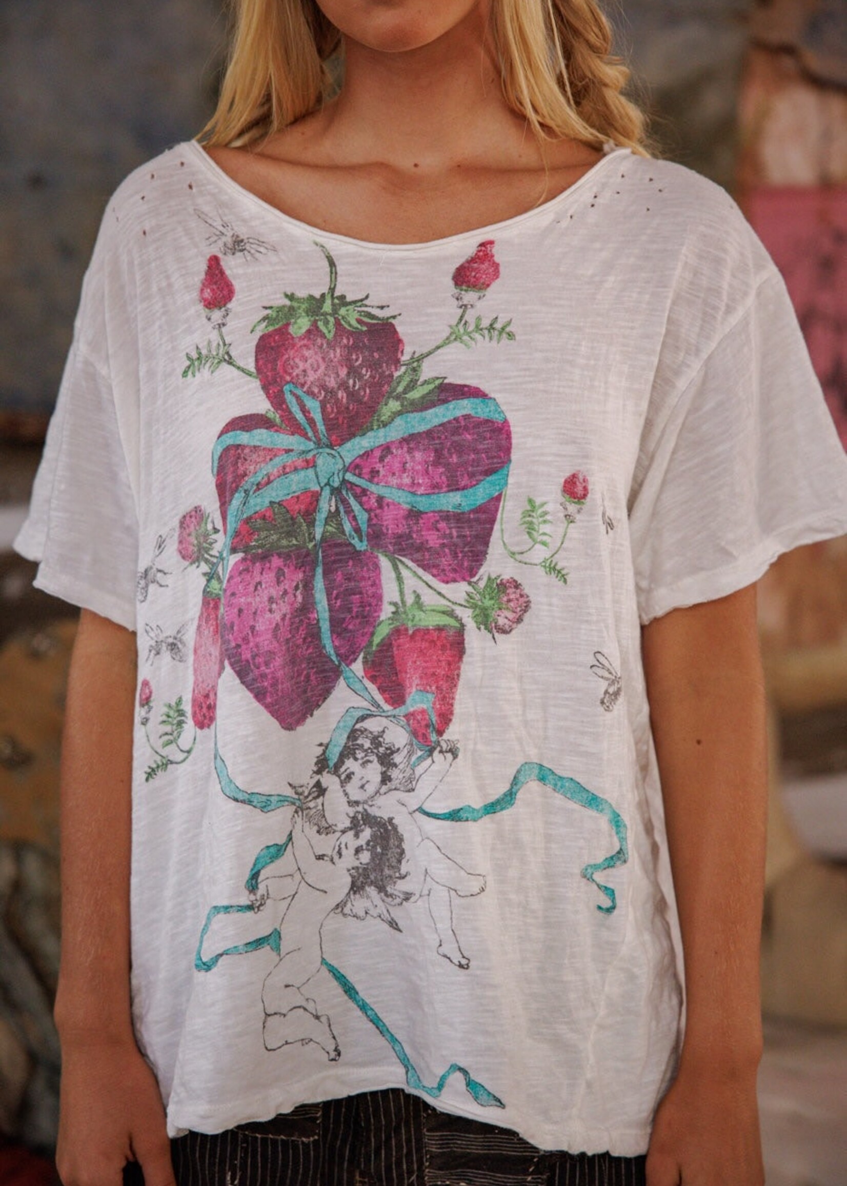 Magnolia Pearl Gather Me Berries Tee Top 2530 True One Size