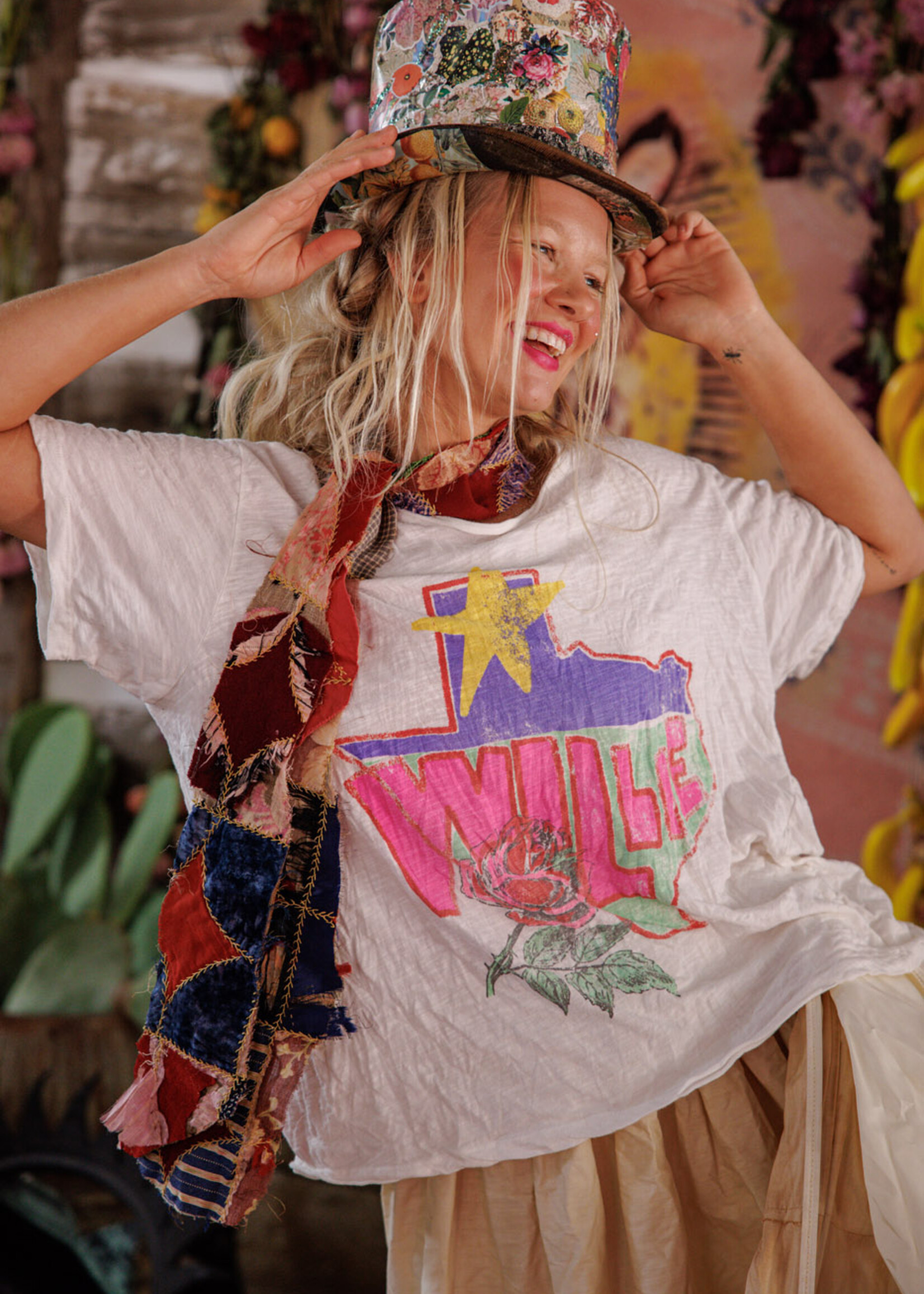 Magnolia Pearl Blue Eyes Willie Nelson Tee Top 2846 True One Size