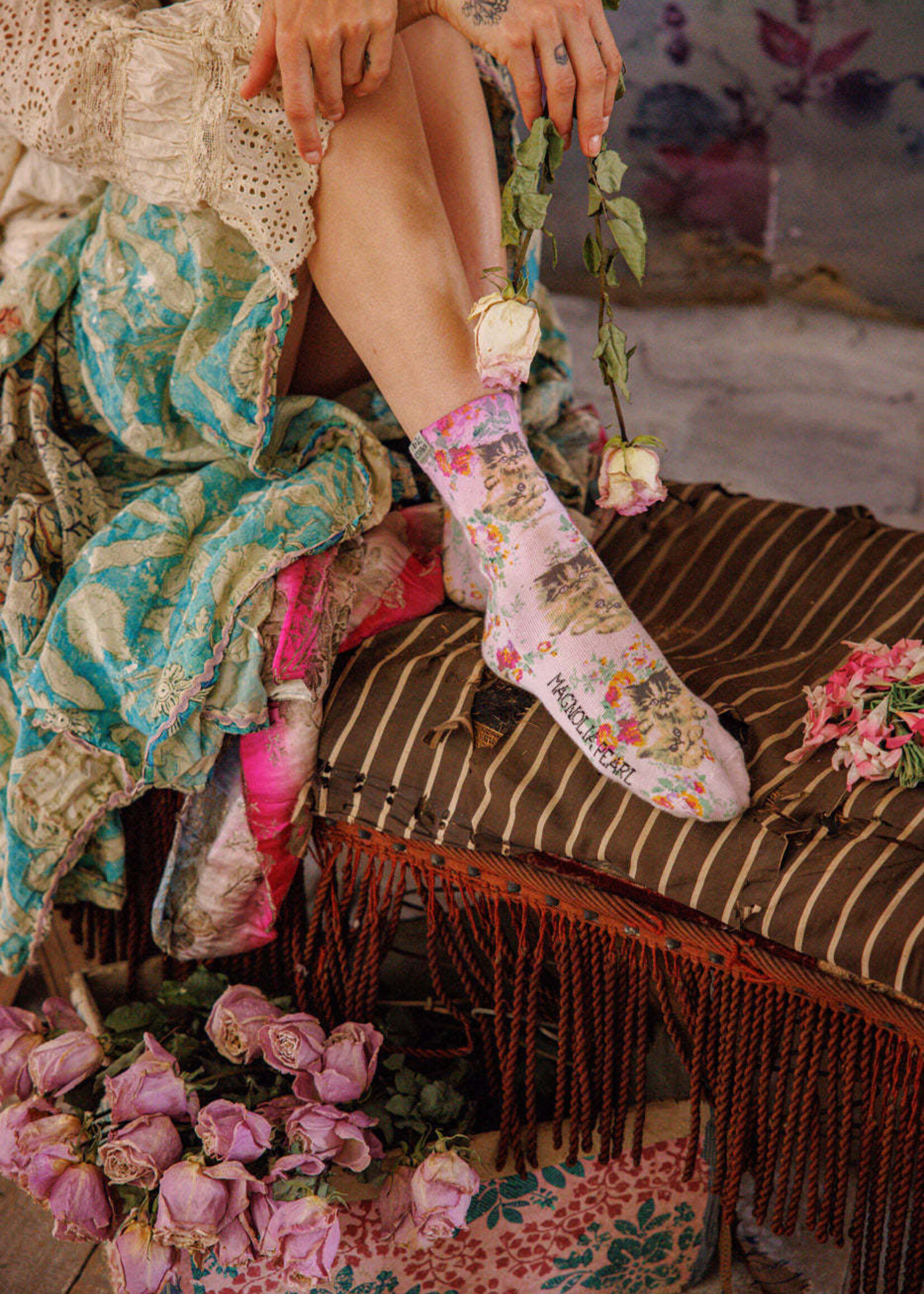 Magnolia Pearl Shadow and Boo MP Socks 119 Thistle