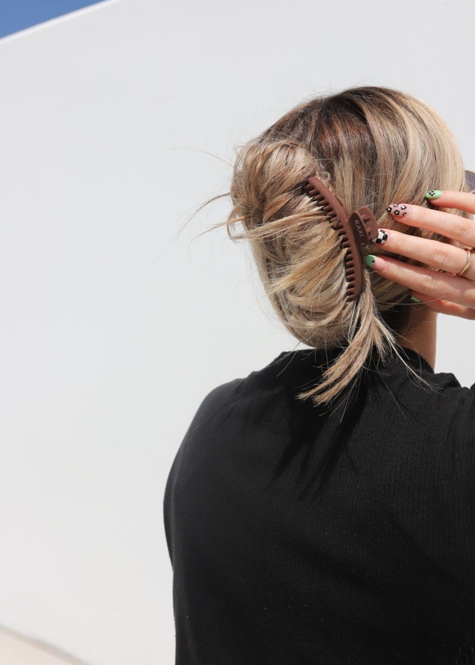 Kaxi Matte Midi Hold Everything Claw Clip