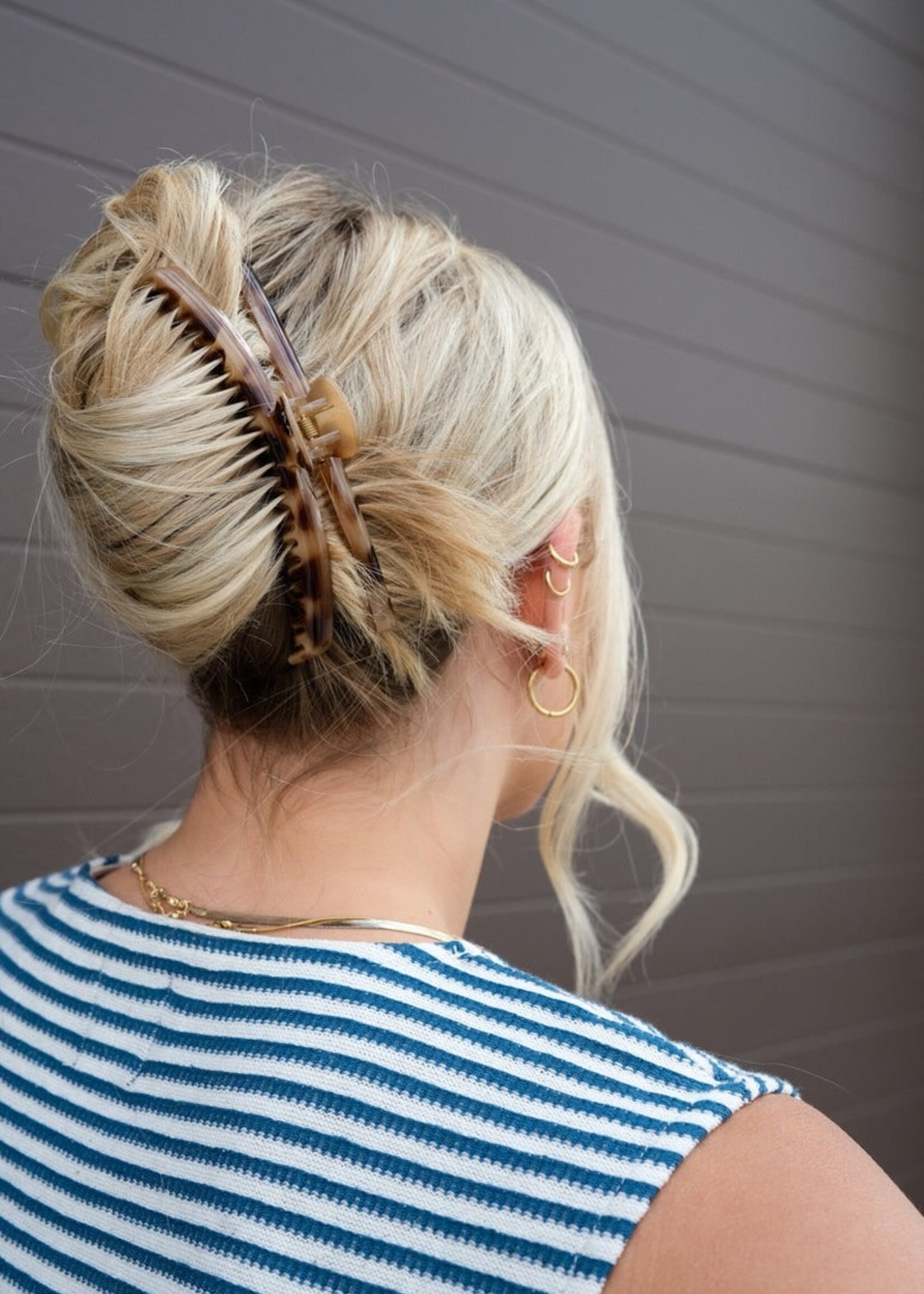 Kaxi Shiny Midi Hold Everything Claw Clip