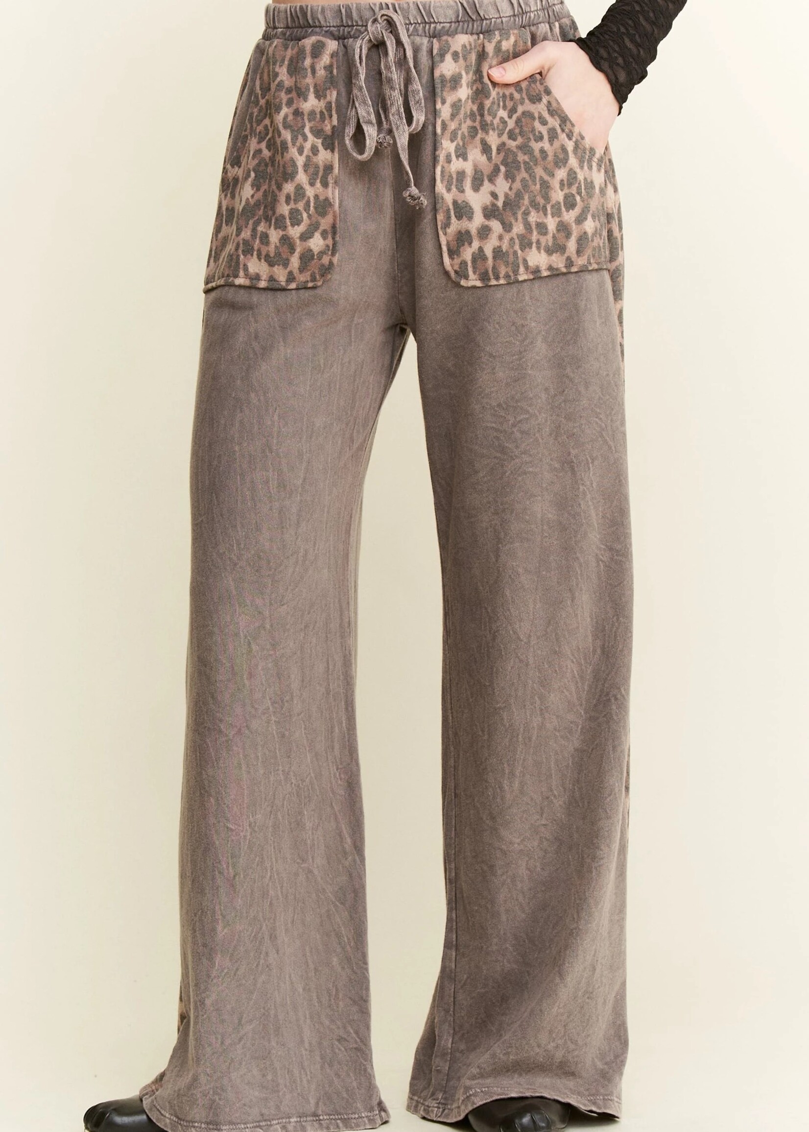 jHer Mineral Washed Leopard Animal Print Pocket Side Trim Pants S