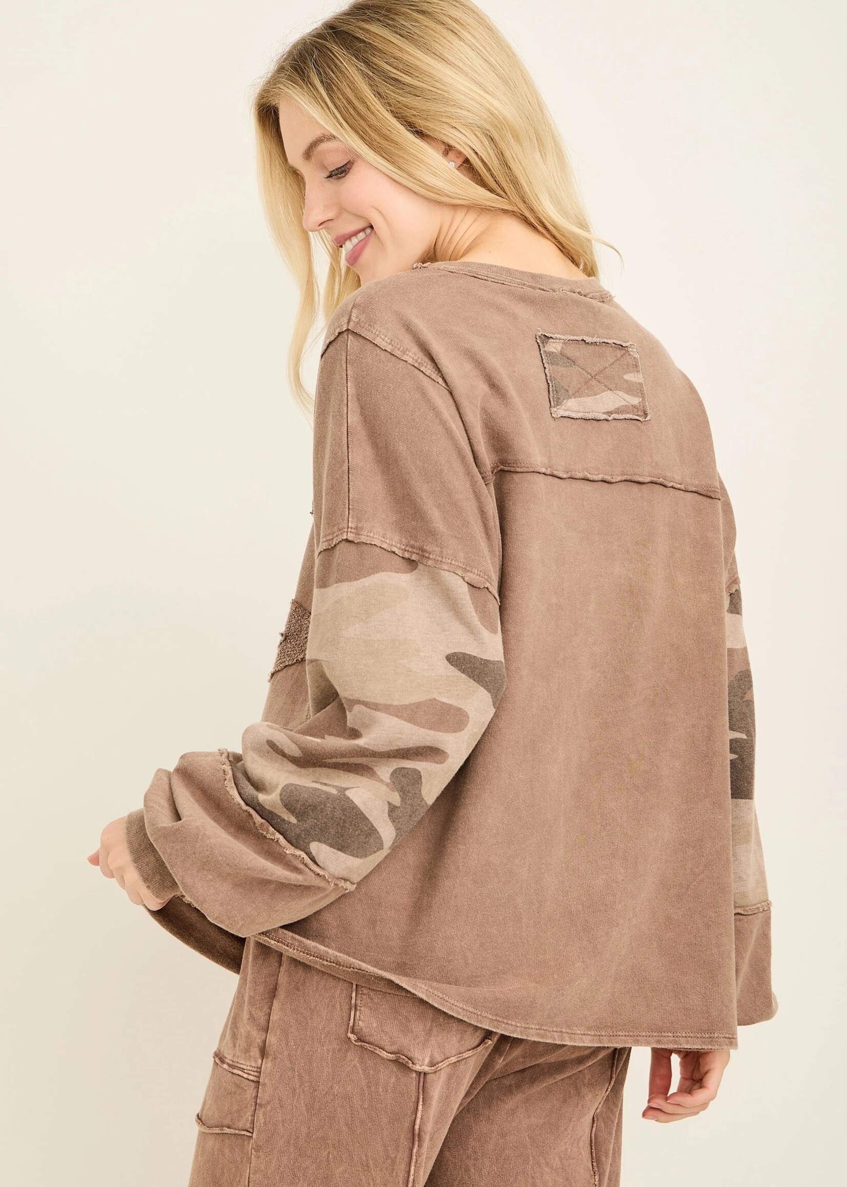 jHer Mineral Wash Camo Star Terry Sweatshirt Top M