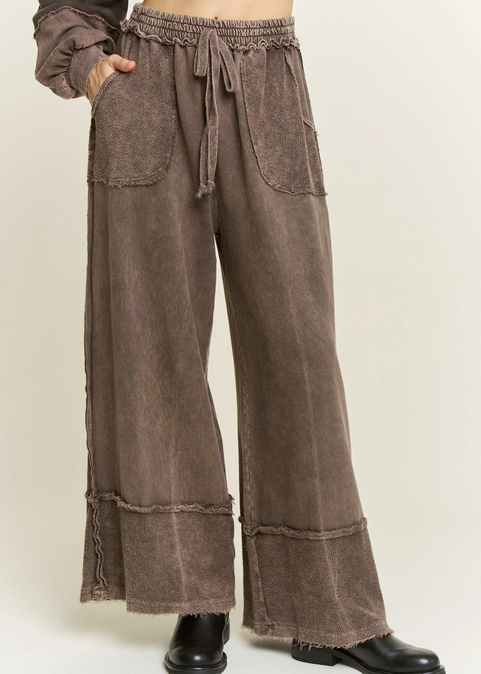 jHer Mineral washed Wide Pants with raw hem frayed details Ash Oak