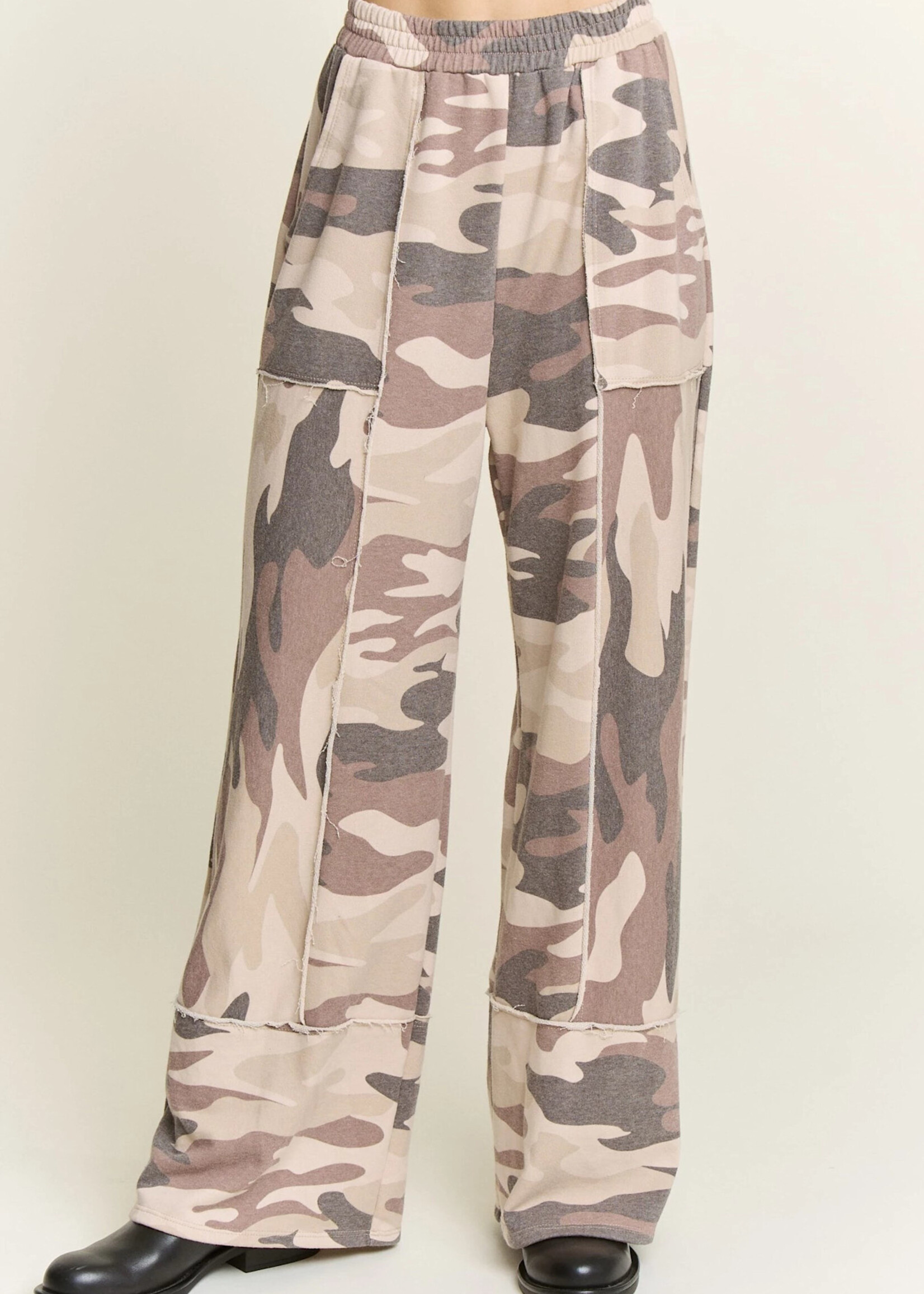 jHer Washed Camo Terry Wideleg Pants Mocha
