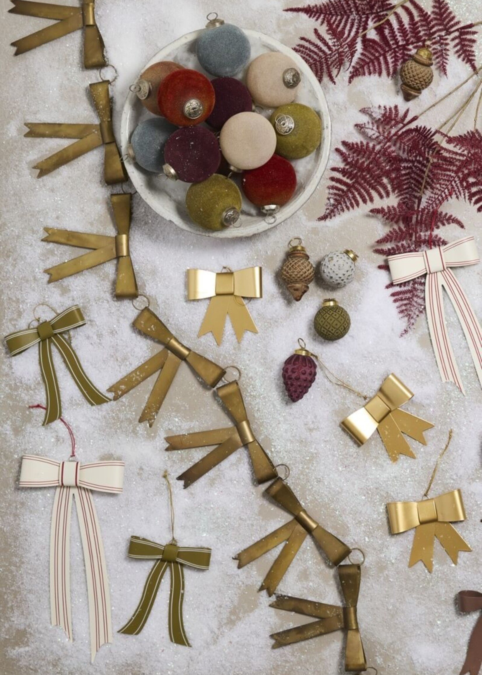 Metal Bow Garland Antique Gold 72"