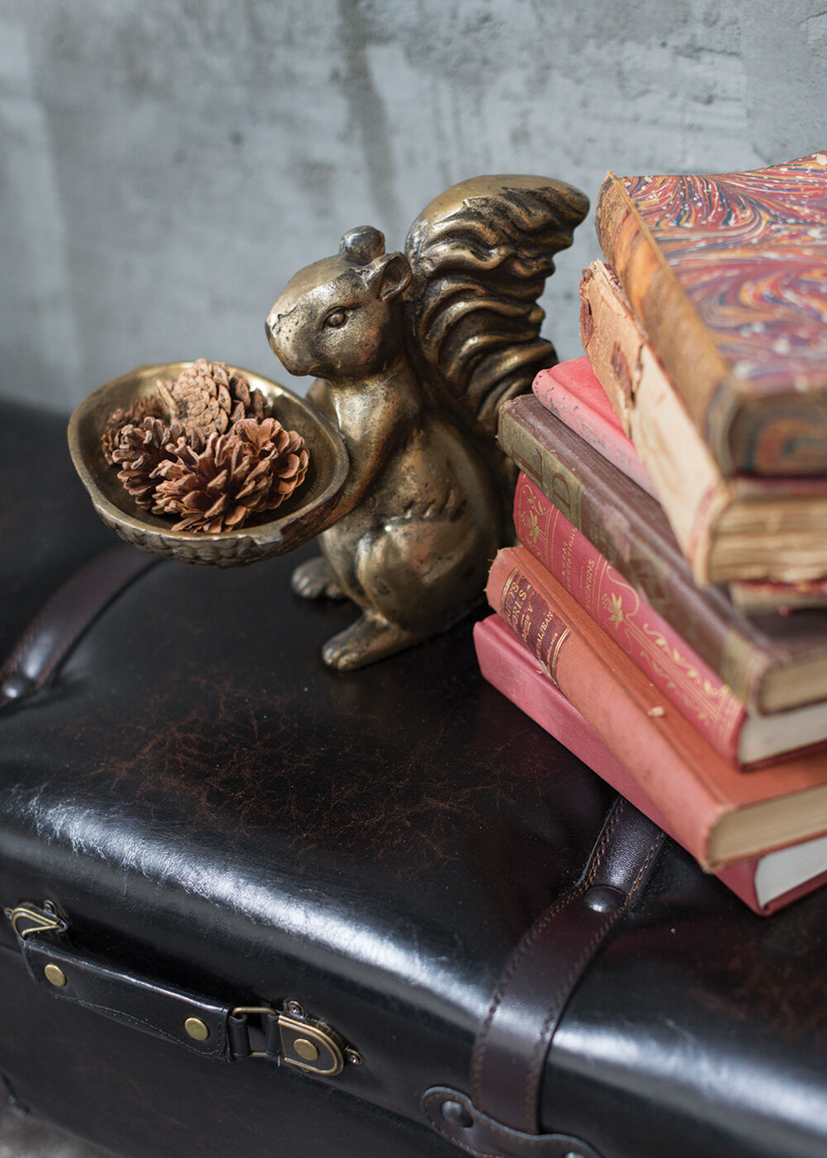 Eric + Eloise (E+E) Collection E+E Squirrel Dish Stand Figurine