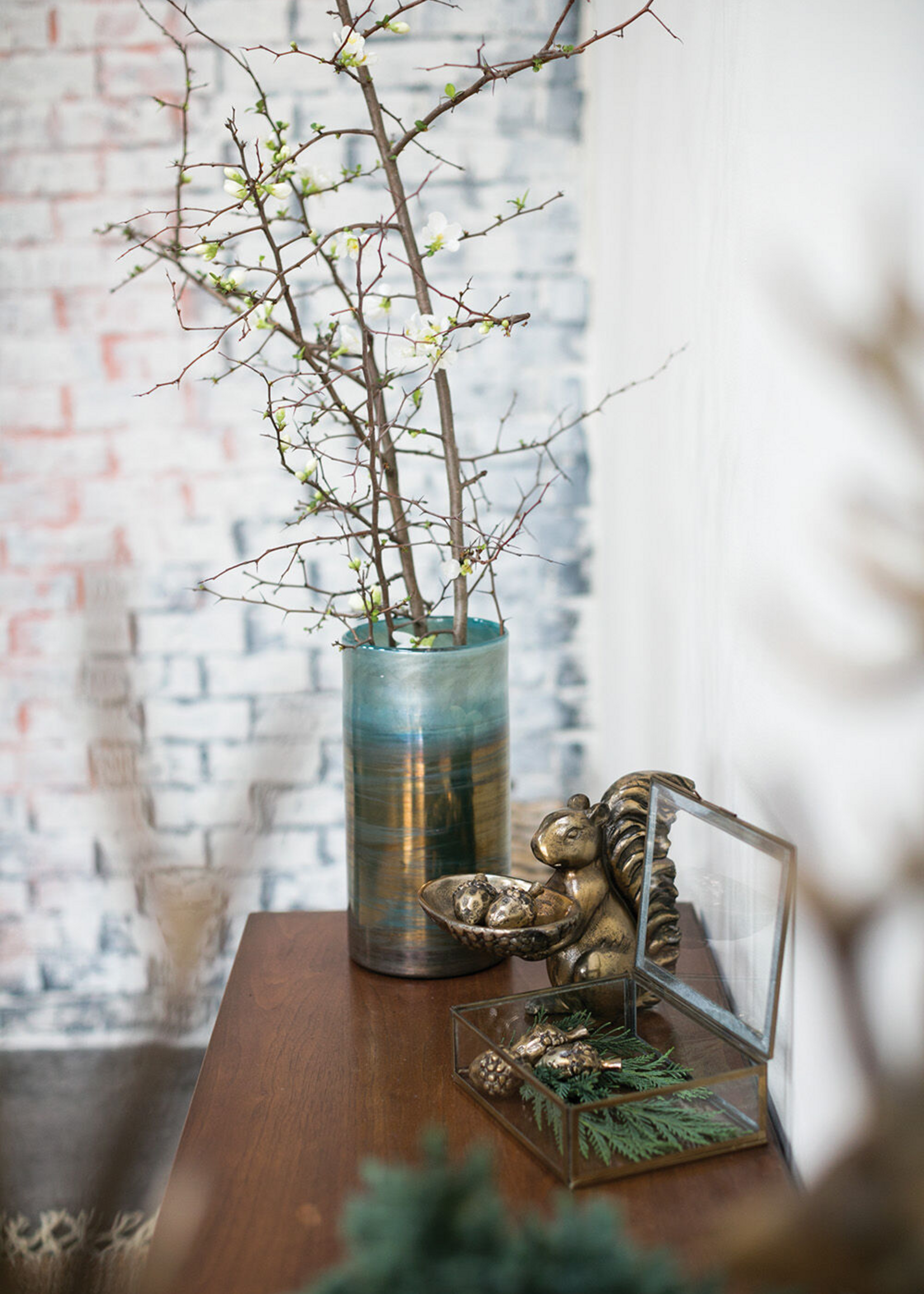 Eric + Eloise (E+E) Collection E+E Squirrel Dish Stand Figurine