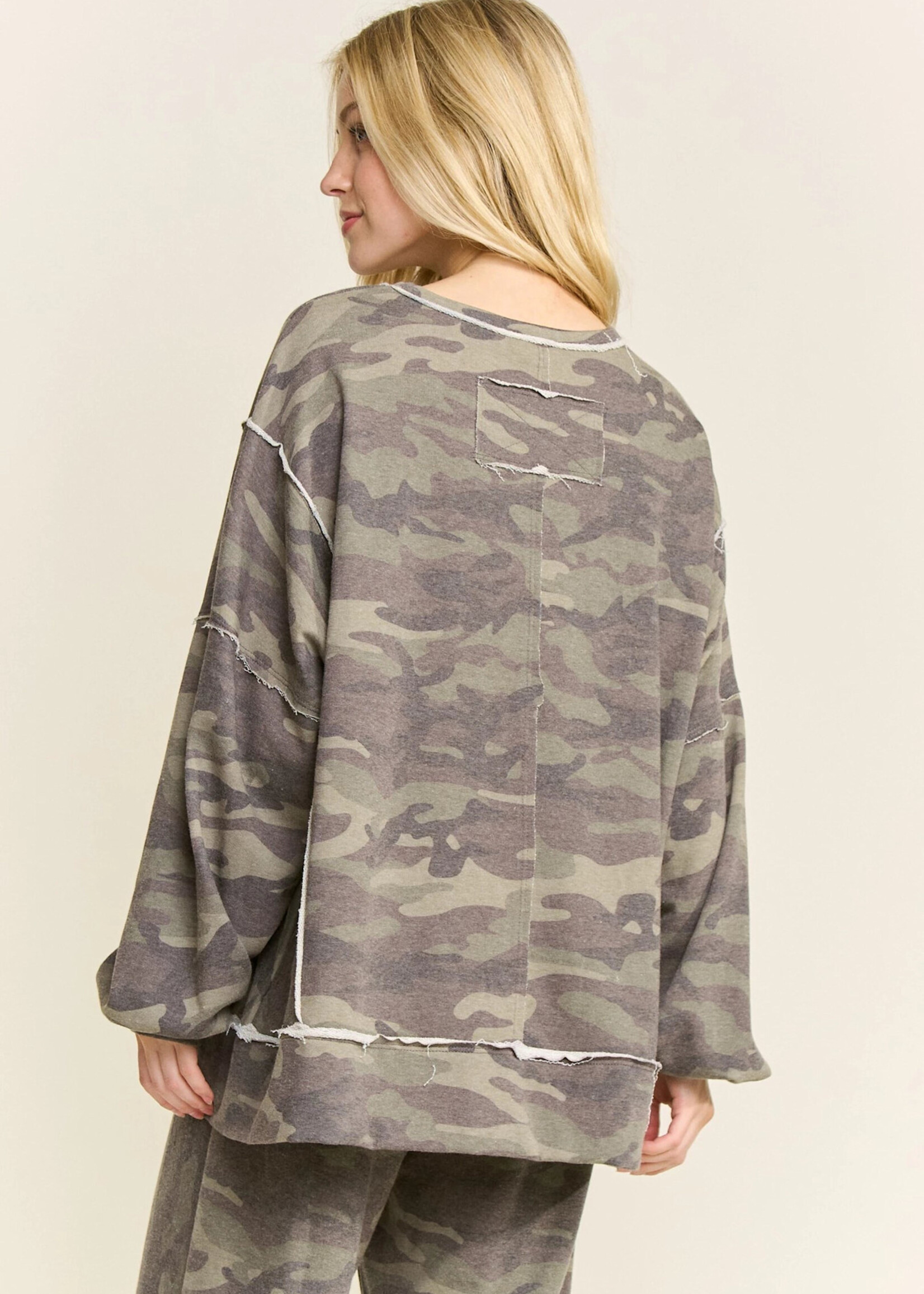 jHer Washed Camo Crewneck Sweatshirt Top Olive