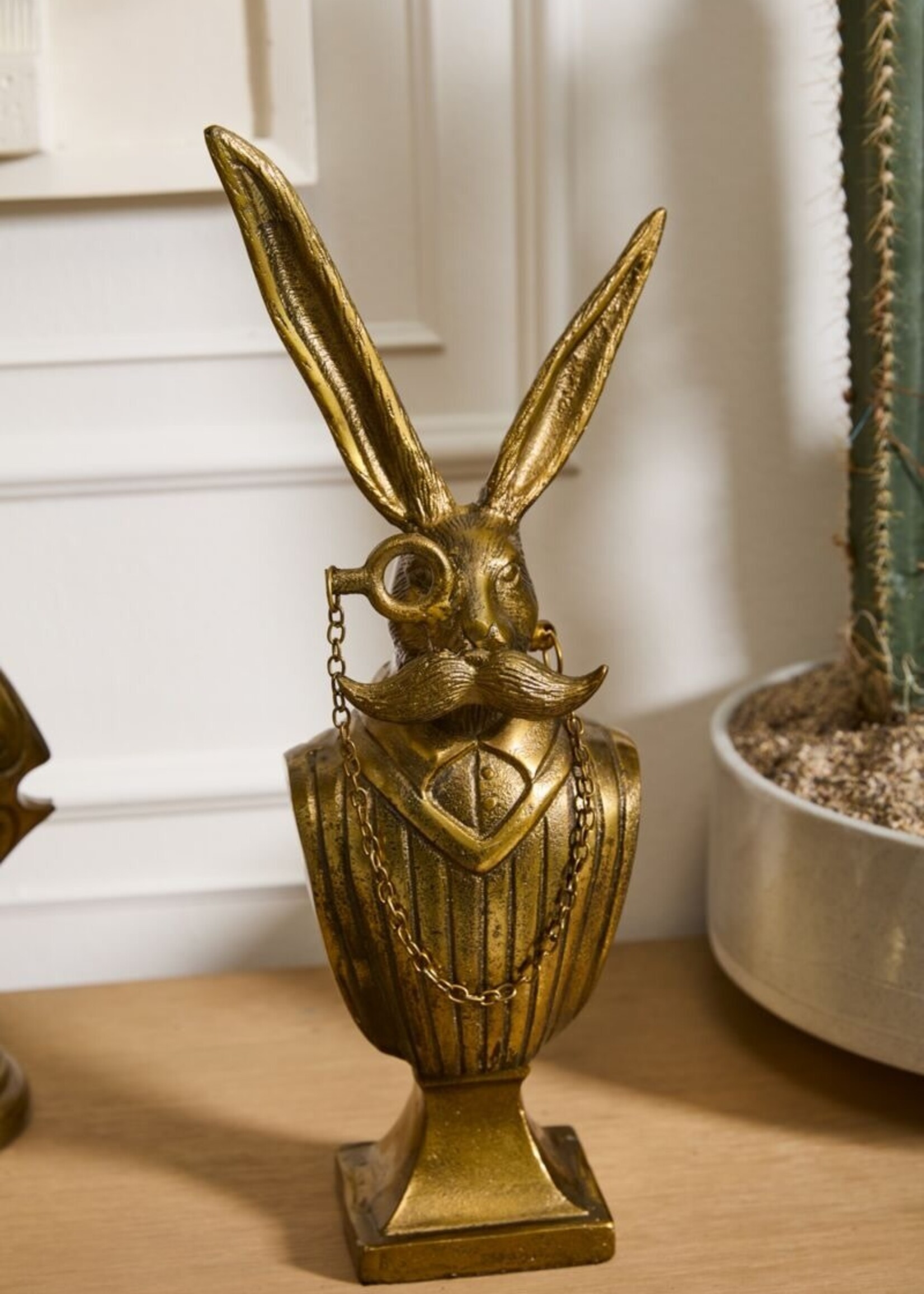 Eric + Eloise (E+E) Collection E+E Bust Statue Rabbit Eric