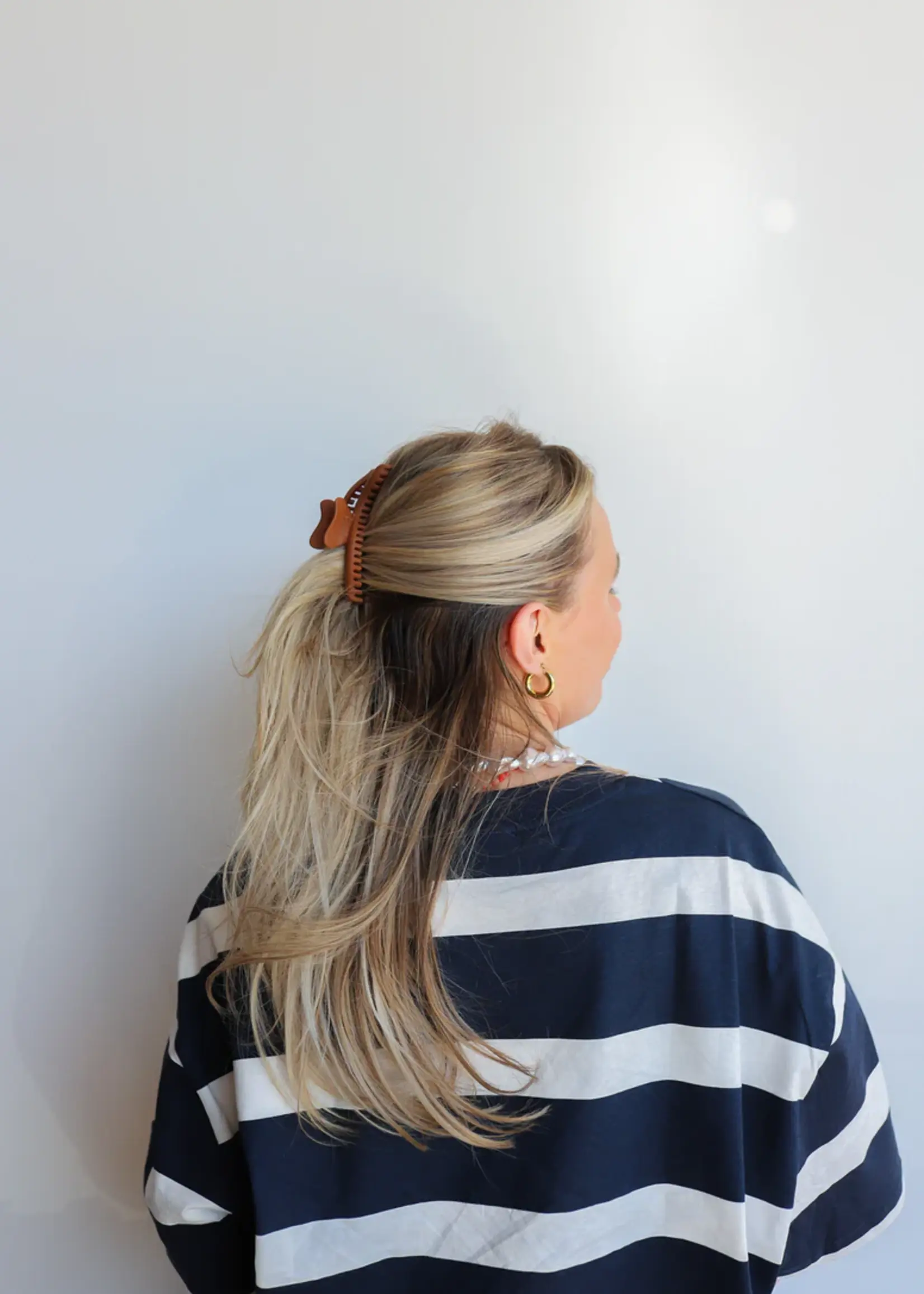 Kaxi Kaxi Wavy Original Hold Everything Claw Chocolate Brown