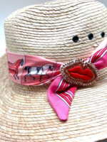 Red Lips Beaded Brooch