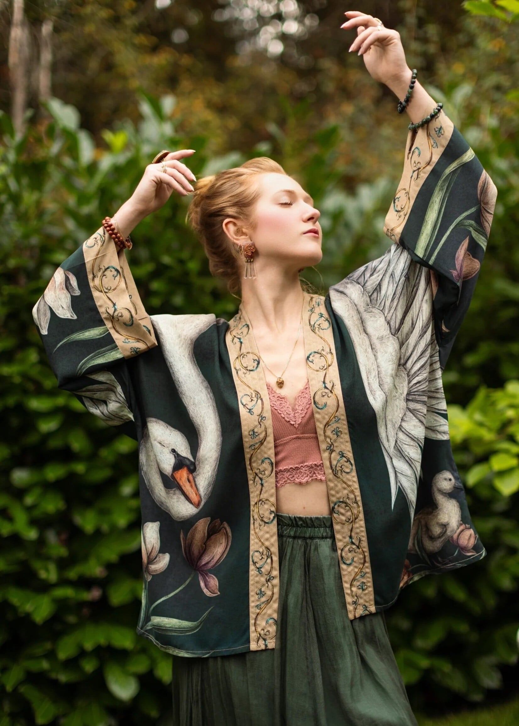 Market of Stars Under My Wing Pixie Crop Kimono