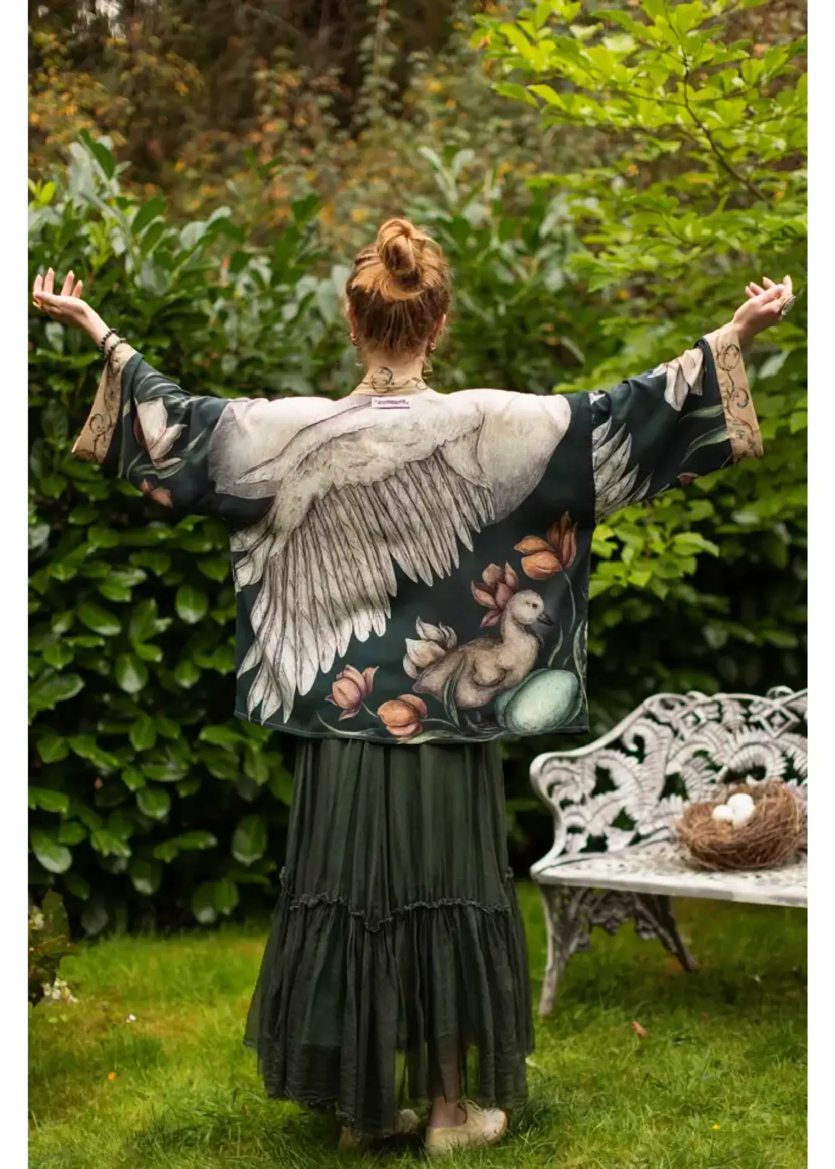 Market of Stars Under My Wing Pixie Crop Kimono