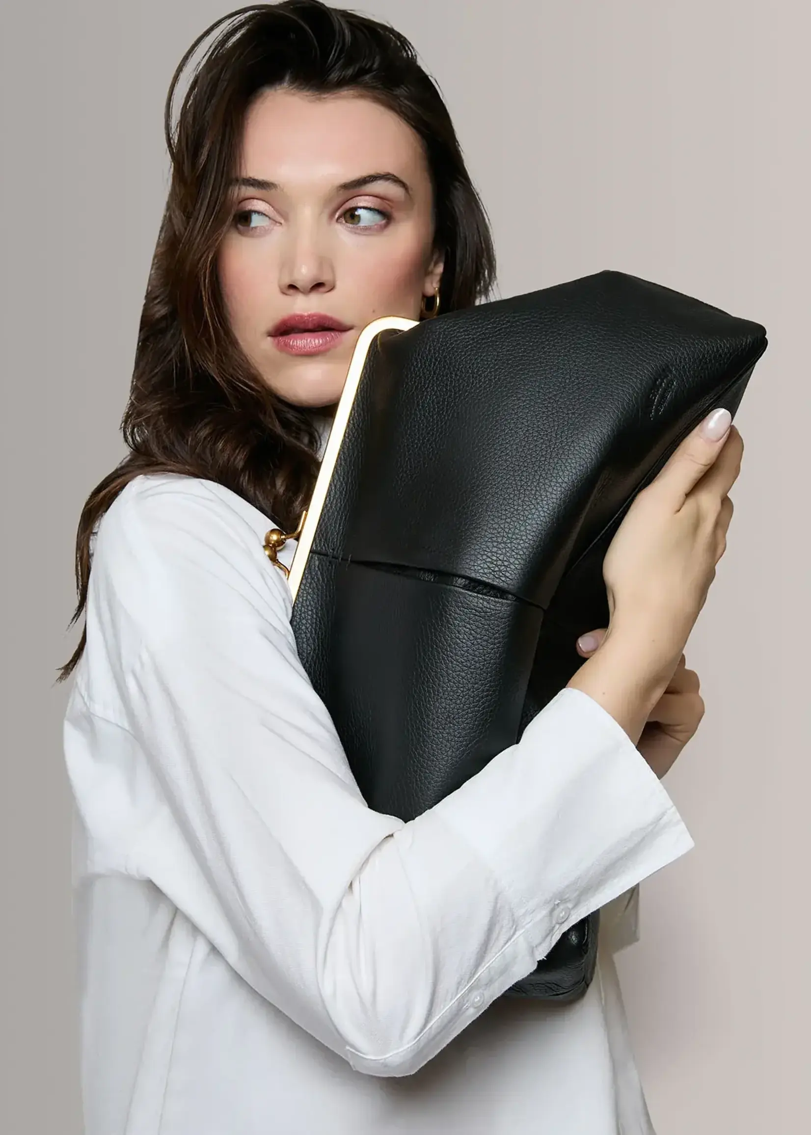 American Leather Co. Oversized Kisslock Clutch Bag Leather