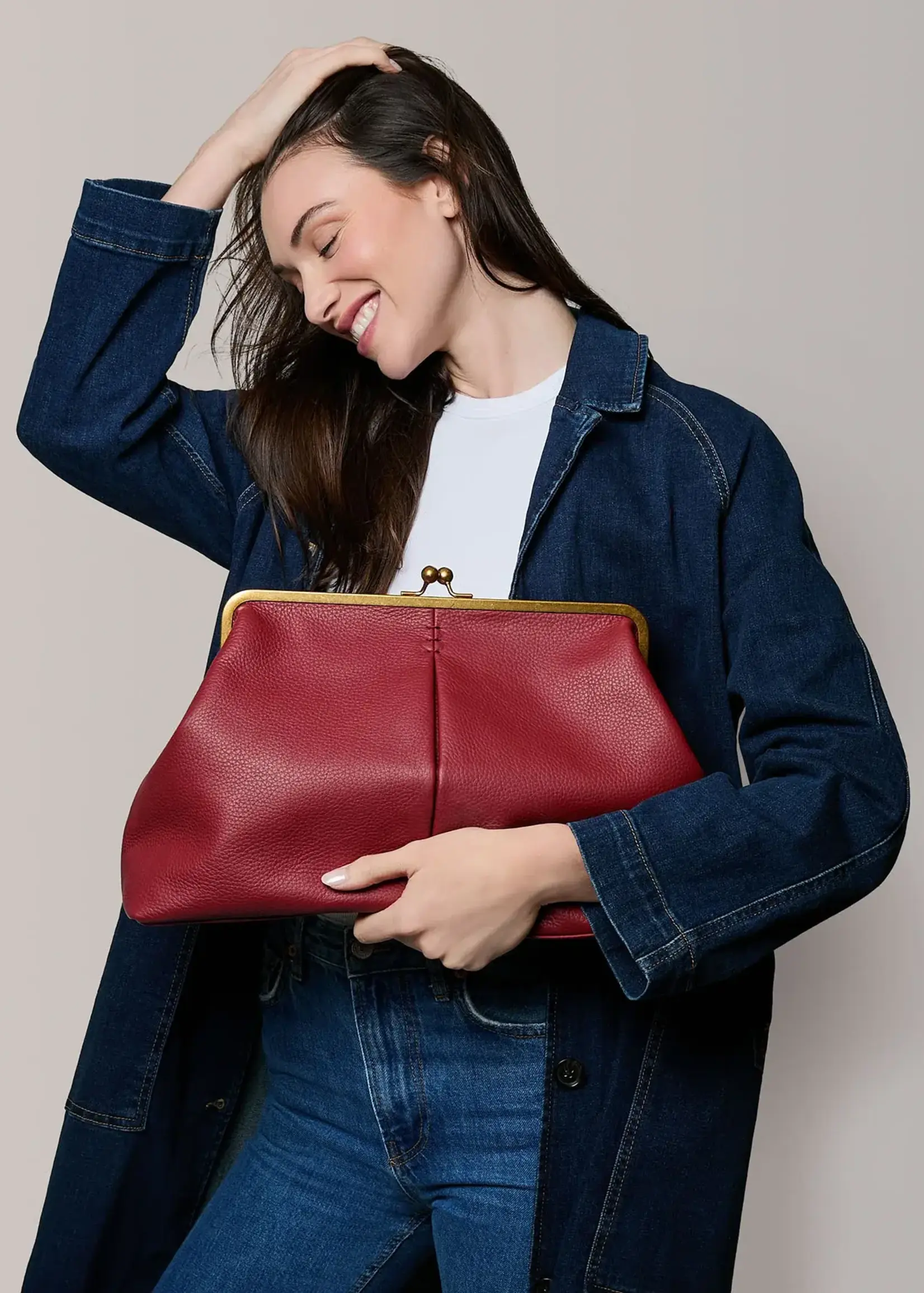 American Leather Co. Oversized Kisslock Clutch Bag Leather