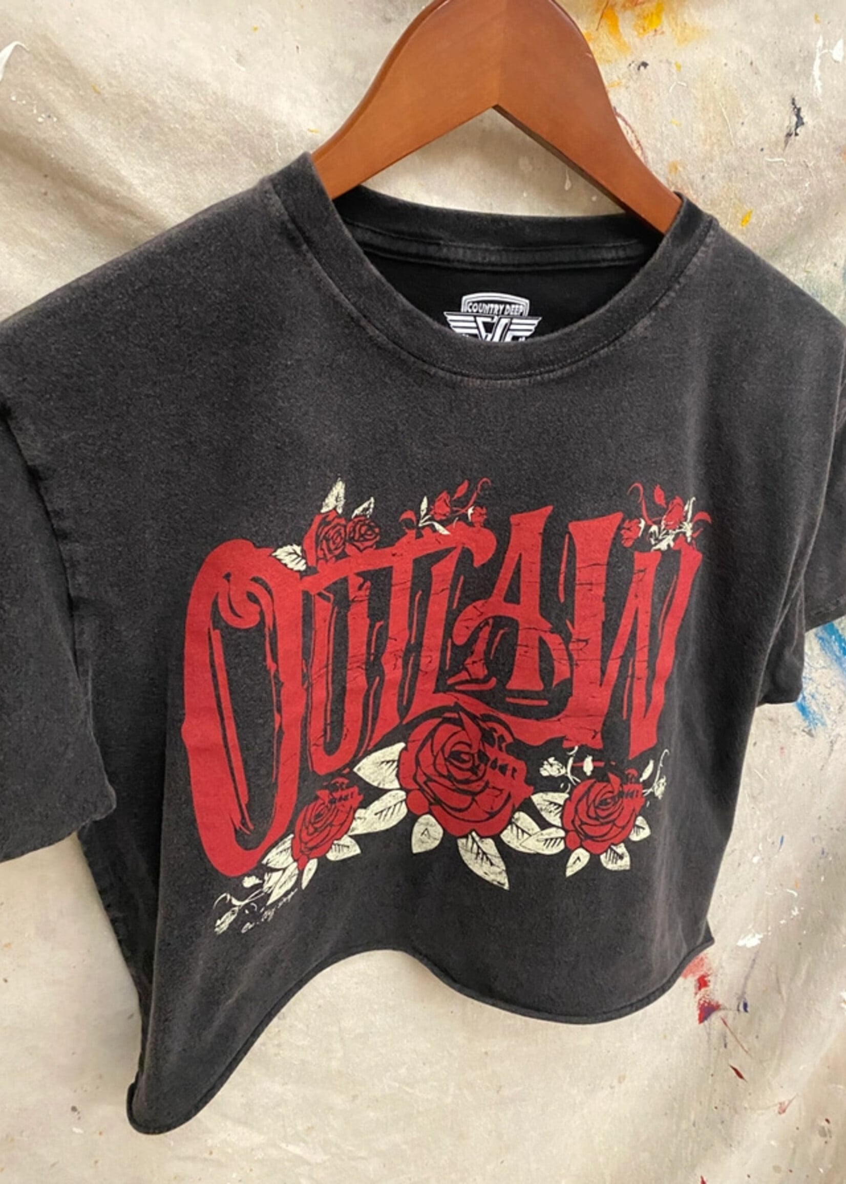 Country Deep Outlaw Black Crop Tee