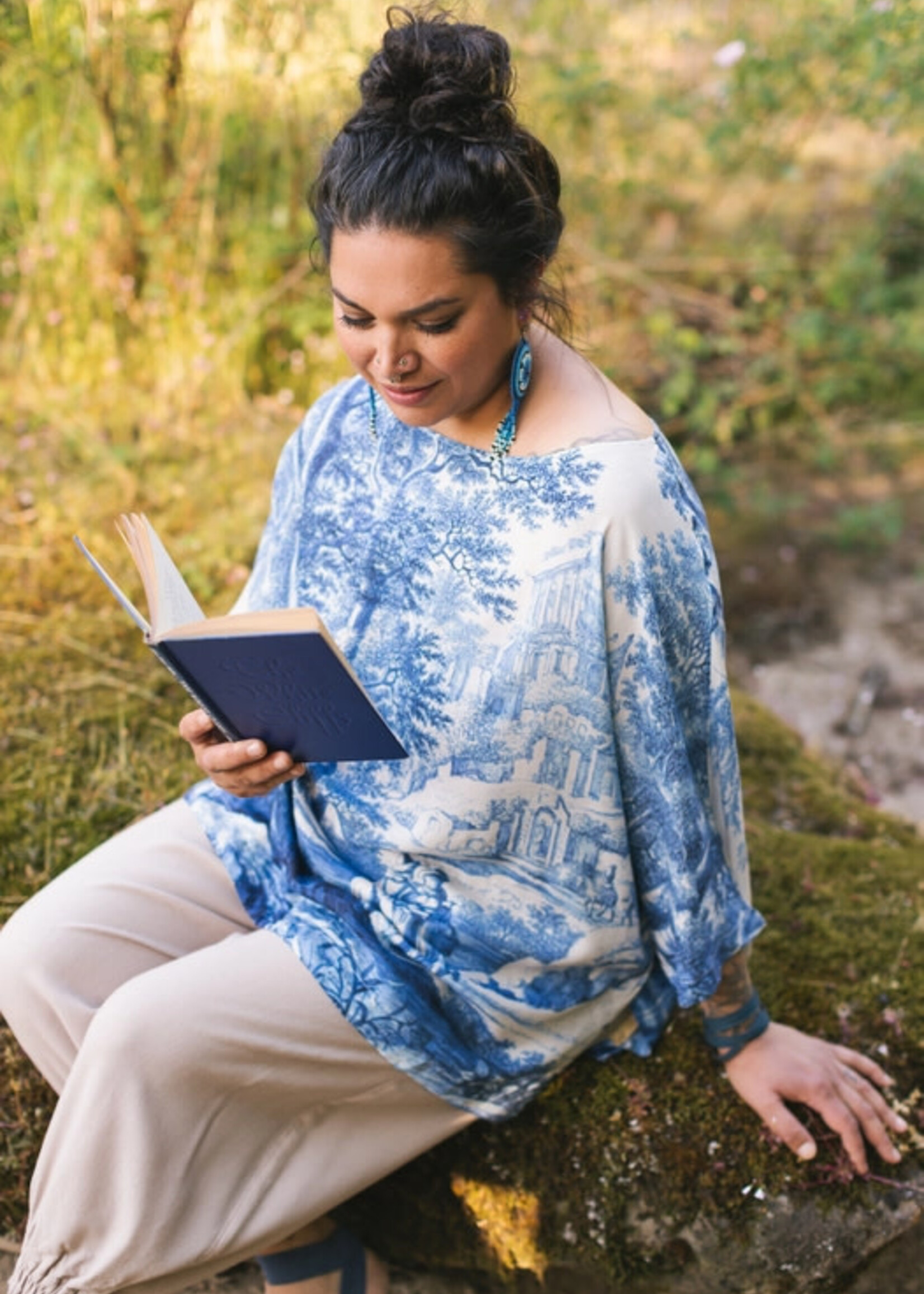 Market of Stars Let the Light in Luxe Tee Tunic Shirt w/ Blue Delft Toile
