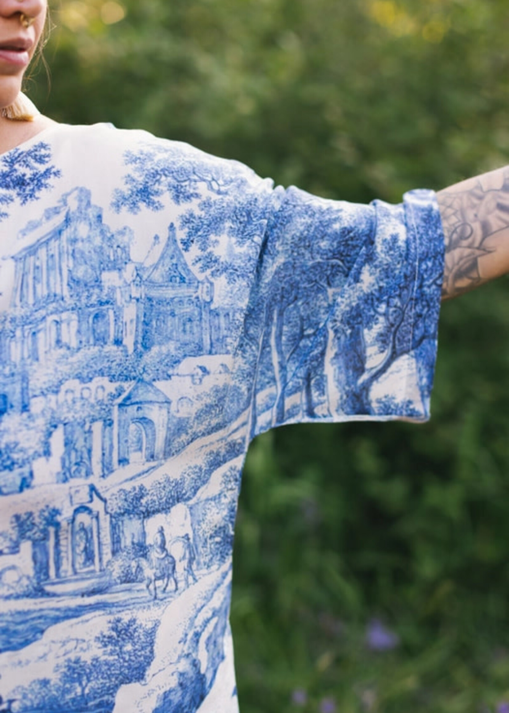 Market of Stars Let the Light in Luxe Tee Tunic Shirt w/ Blue Delft Toile