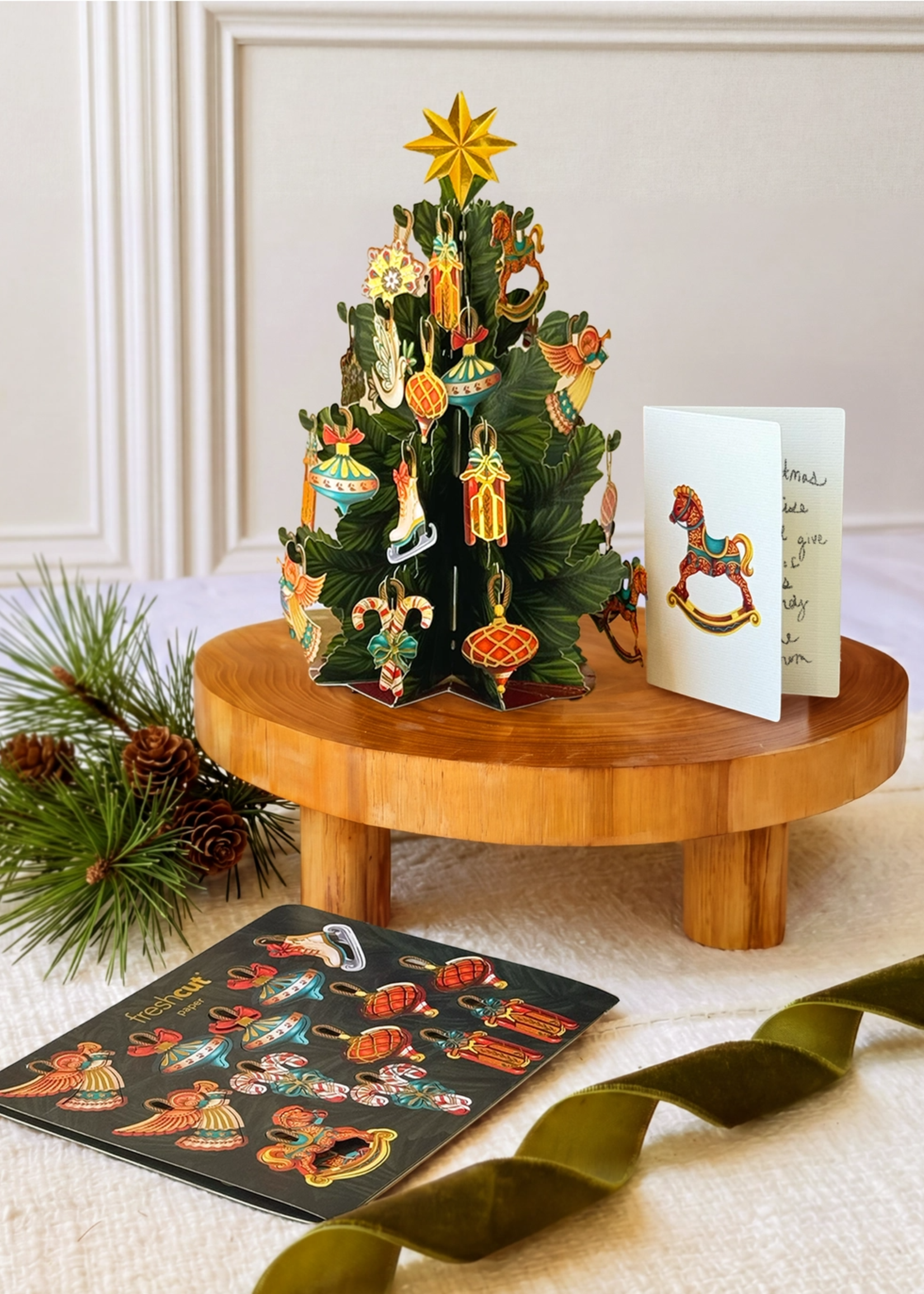 Christmas Tree w/Ornaments Pop Up Card