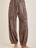 jHer Leopard Barrel Jogger Pant Ash Oak