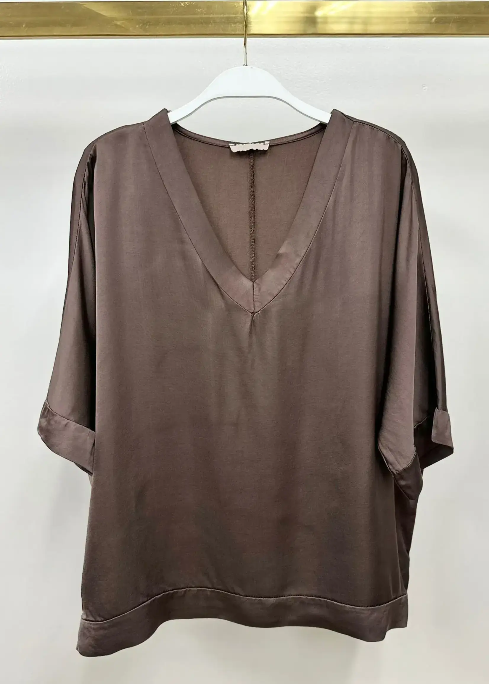 Milio Milano Silky Brown V-Neck Top