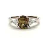 Mckay Diamonds Green-Yellow Sapphire Ring with Triangle Side Diamonds