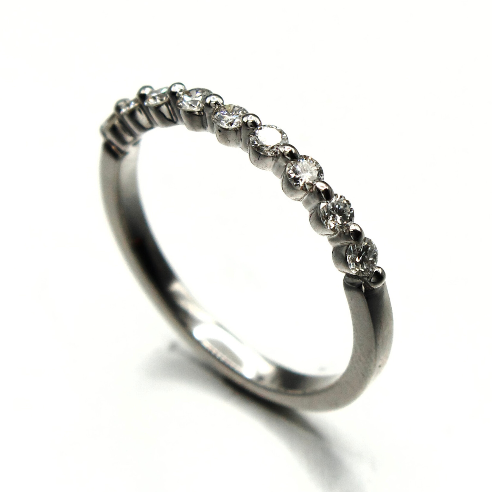 14K Gold Shared Prong Band with Lab-Grown Diamonds