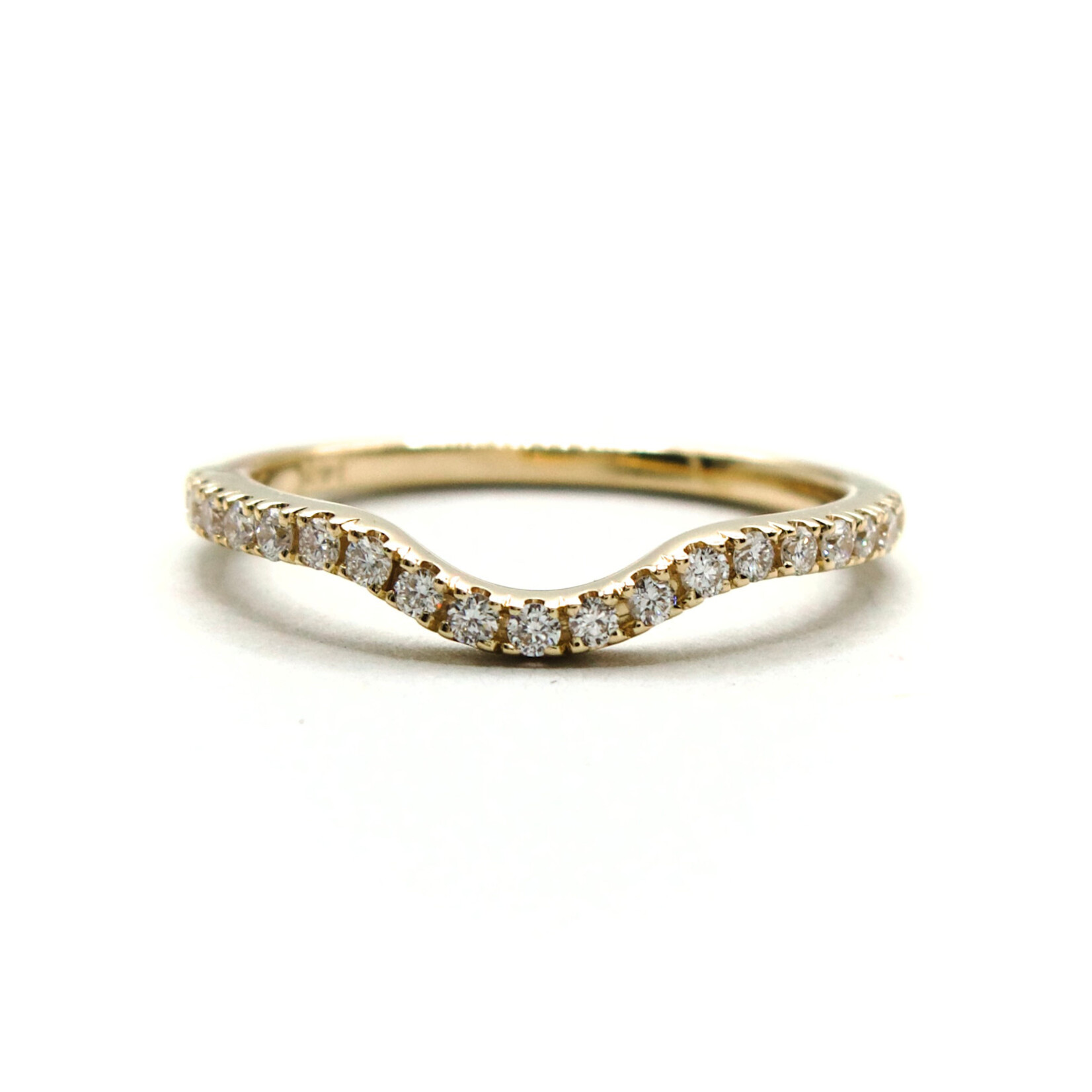 14K Gold Contour Pavé Band with Lab-Grown Diamonds