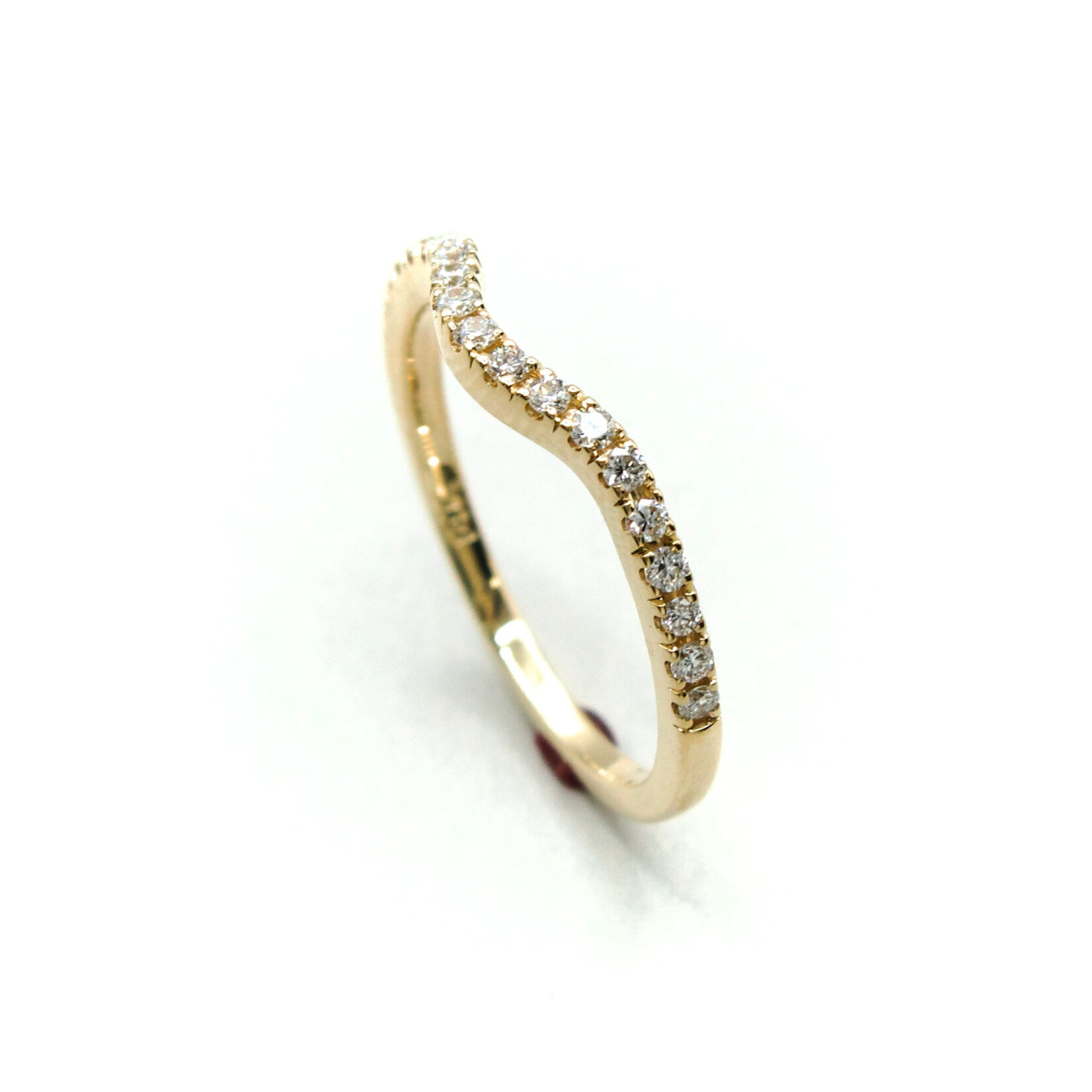 14K Gold Contour Pavé Band with Lab-Grown Diamonds